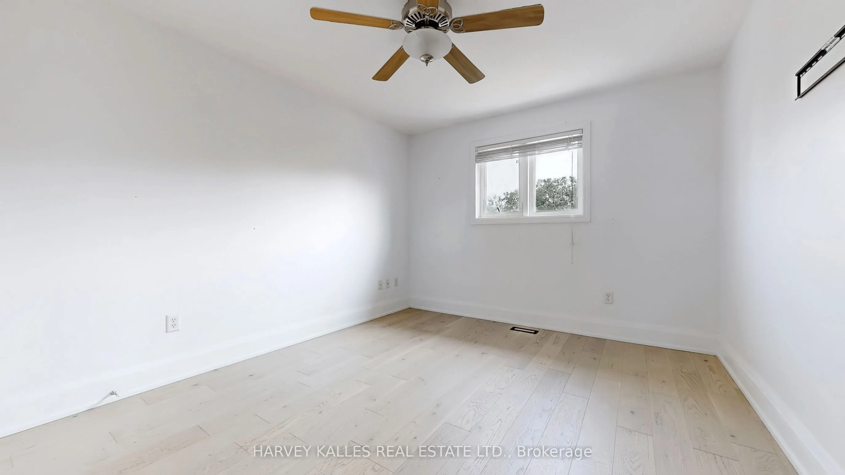 13 Oakside Court