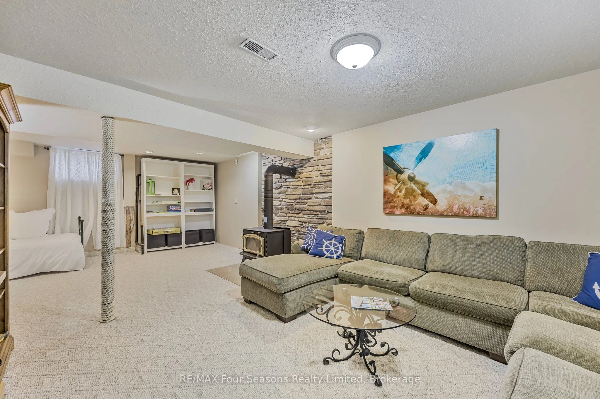 3 Sydenham Trail E