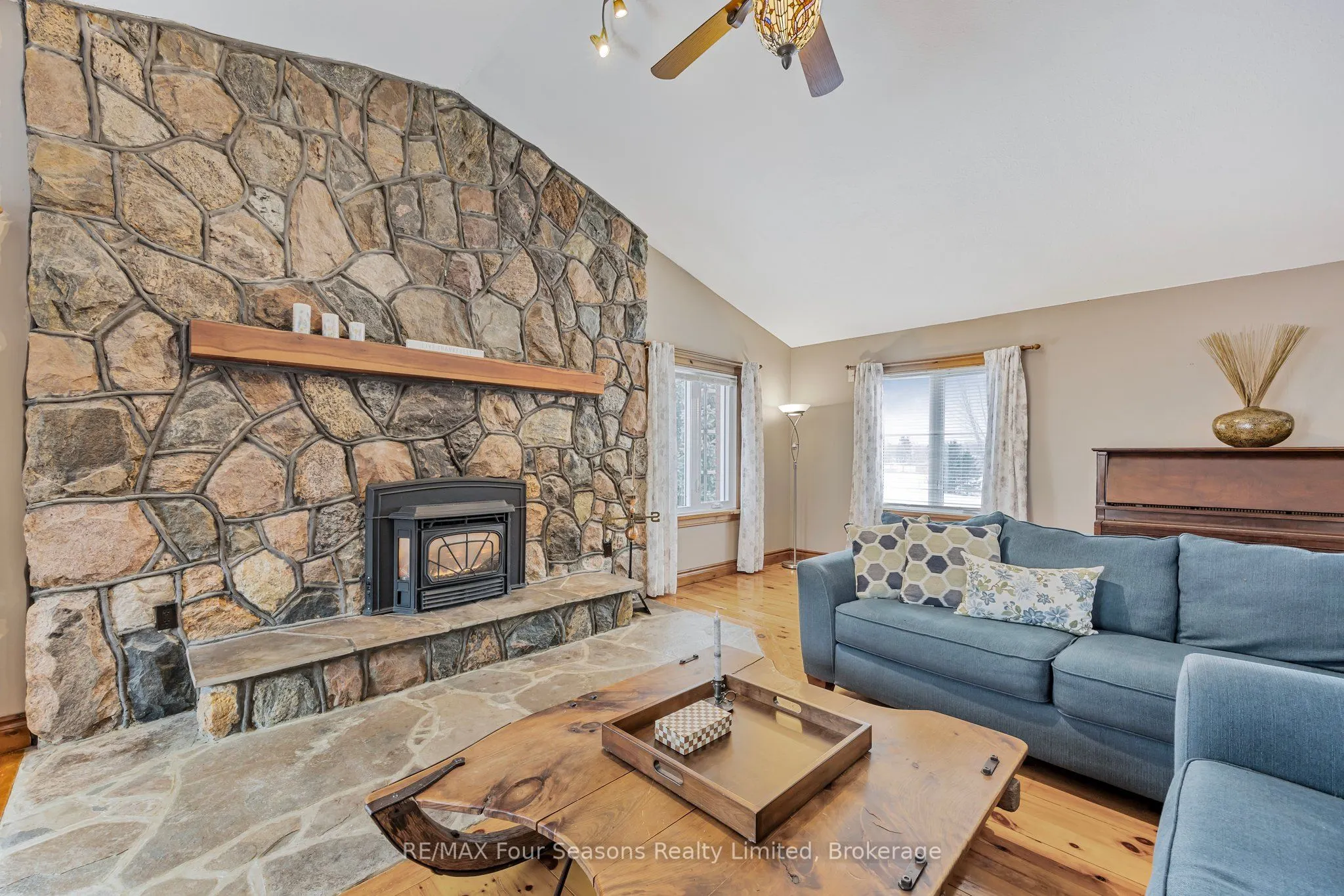 3 Sydenham Trail E