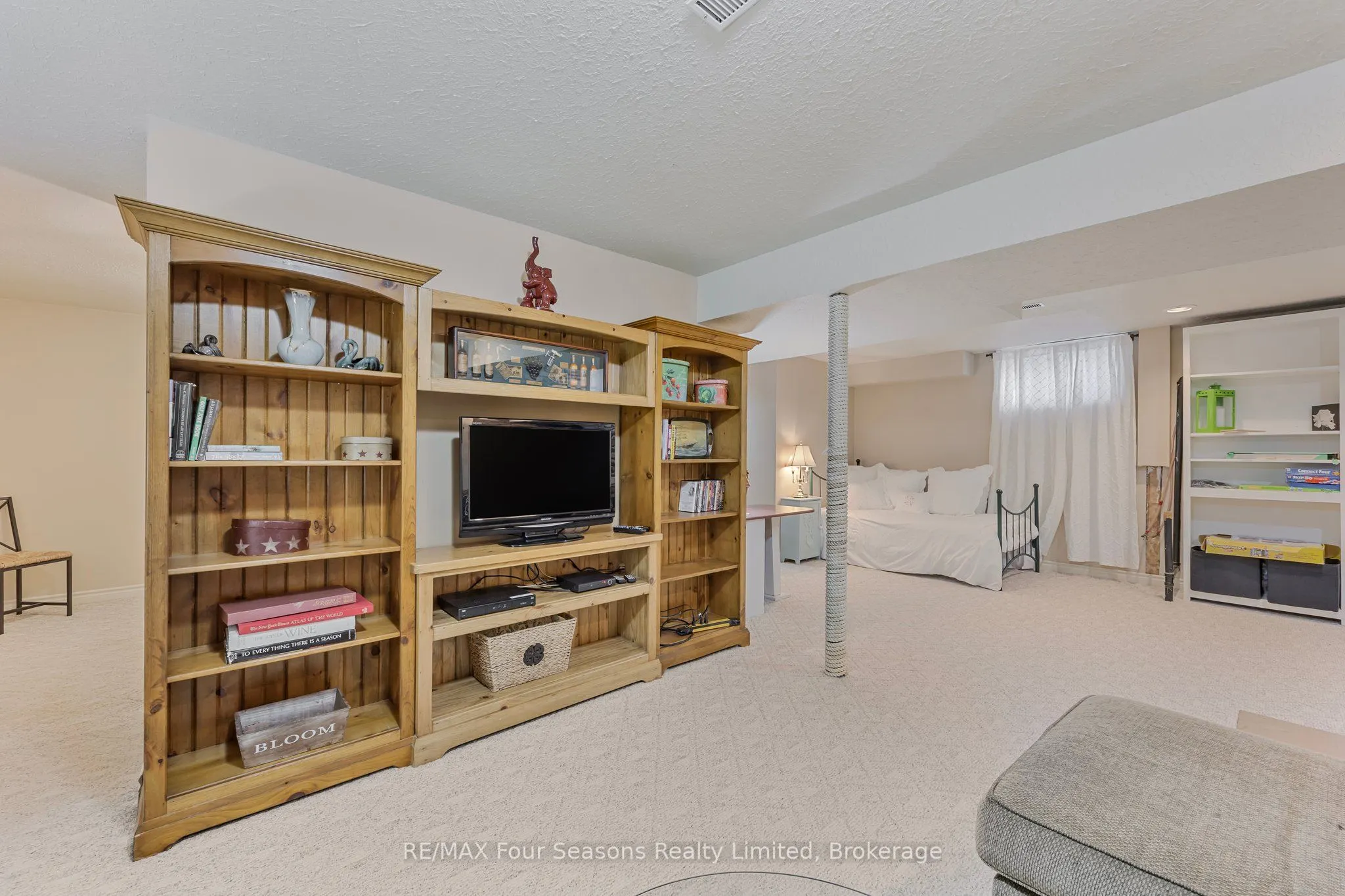 3 Sydenham Trail E