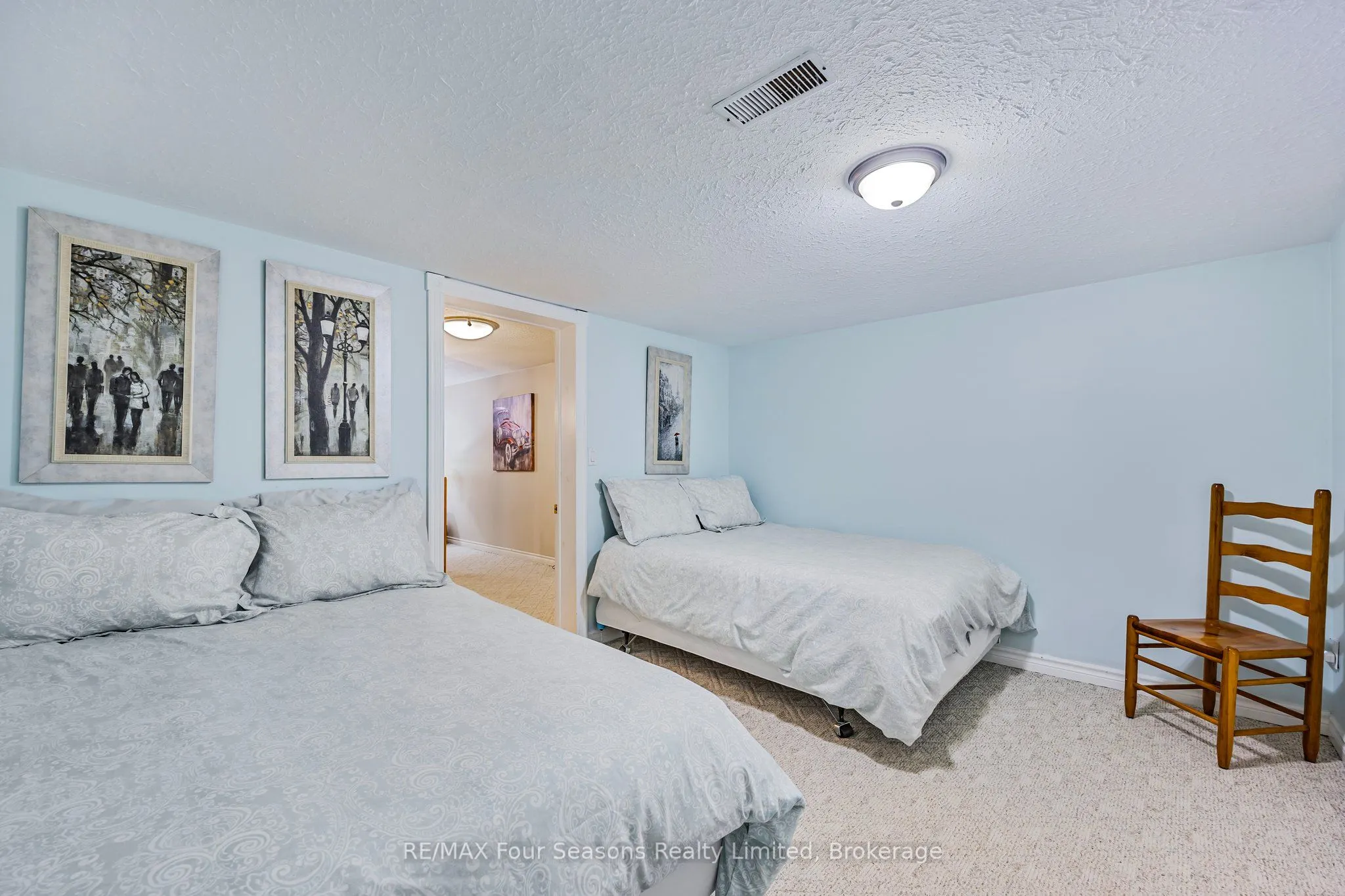 3 Sydenham Trail E