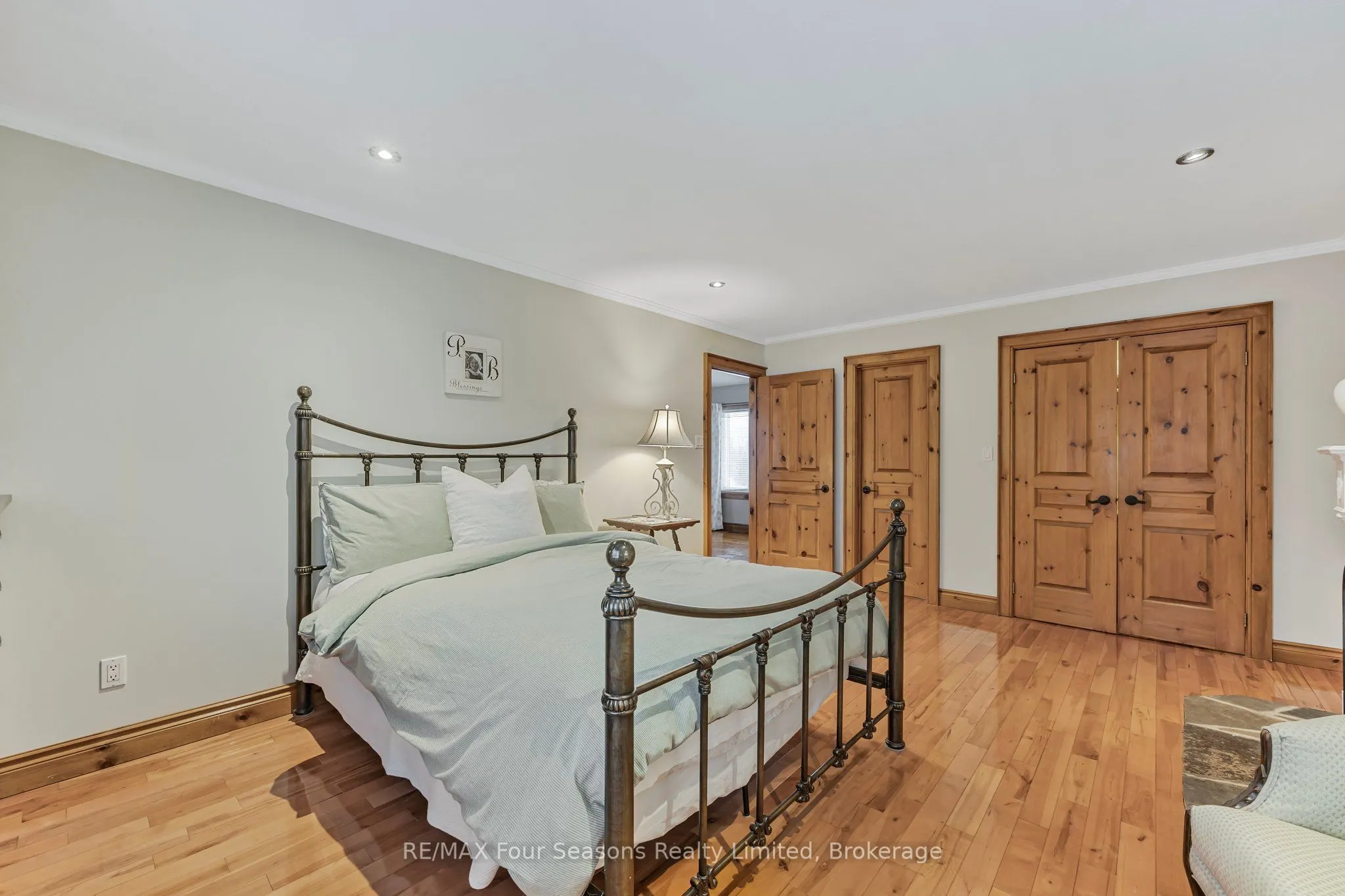 3 Sydenham Trail E