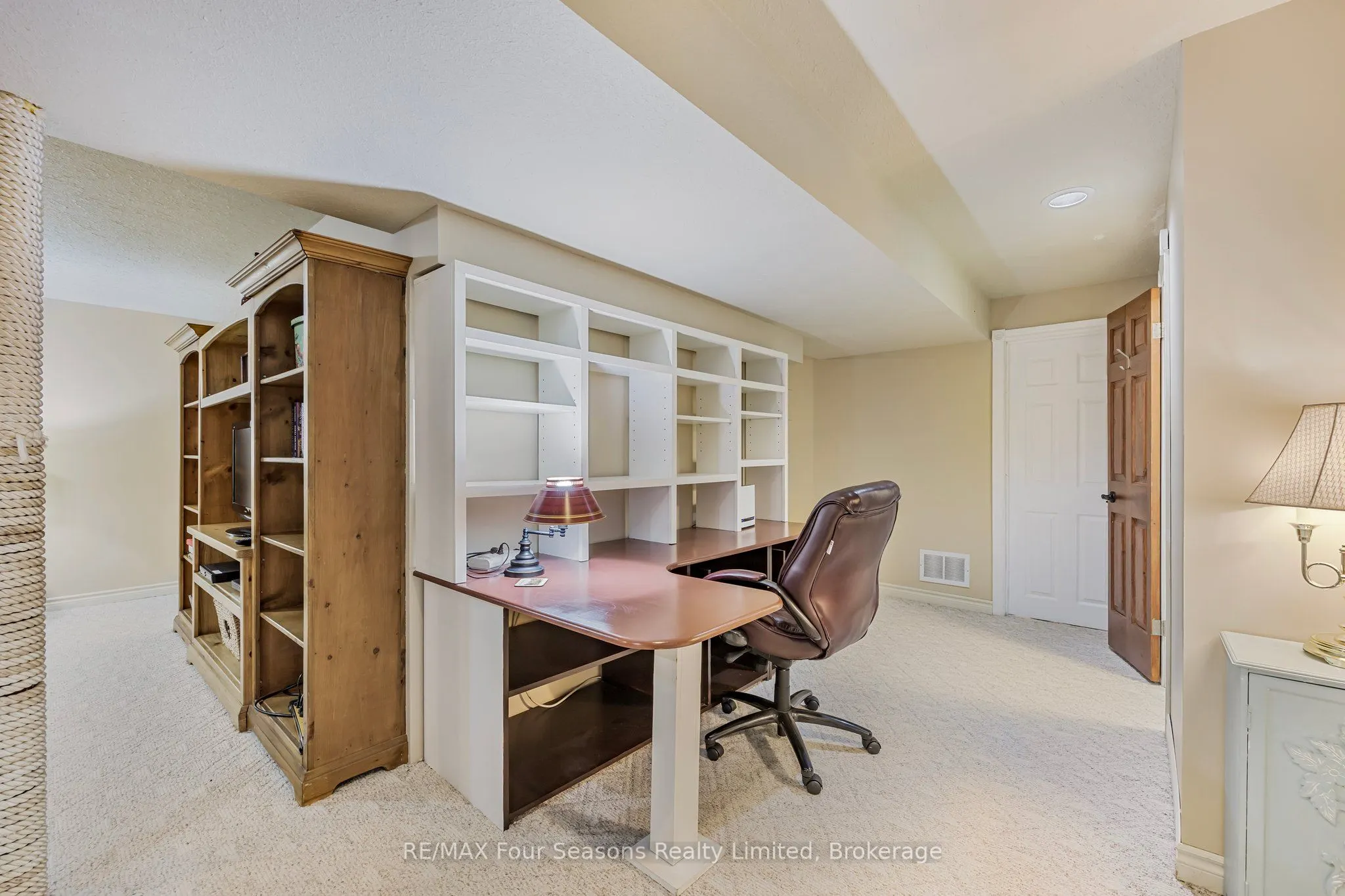 3 Sydenham Trail E