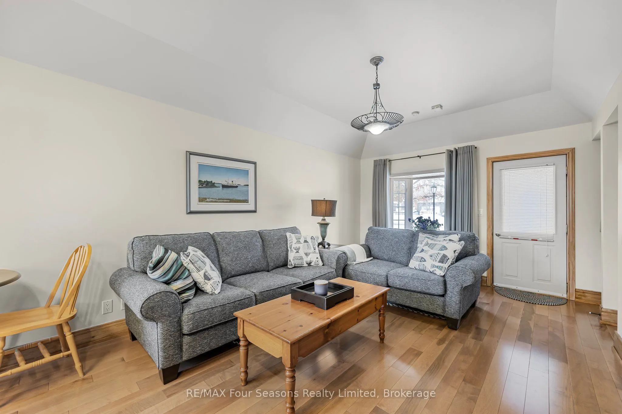 3 Sydenham Trail E