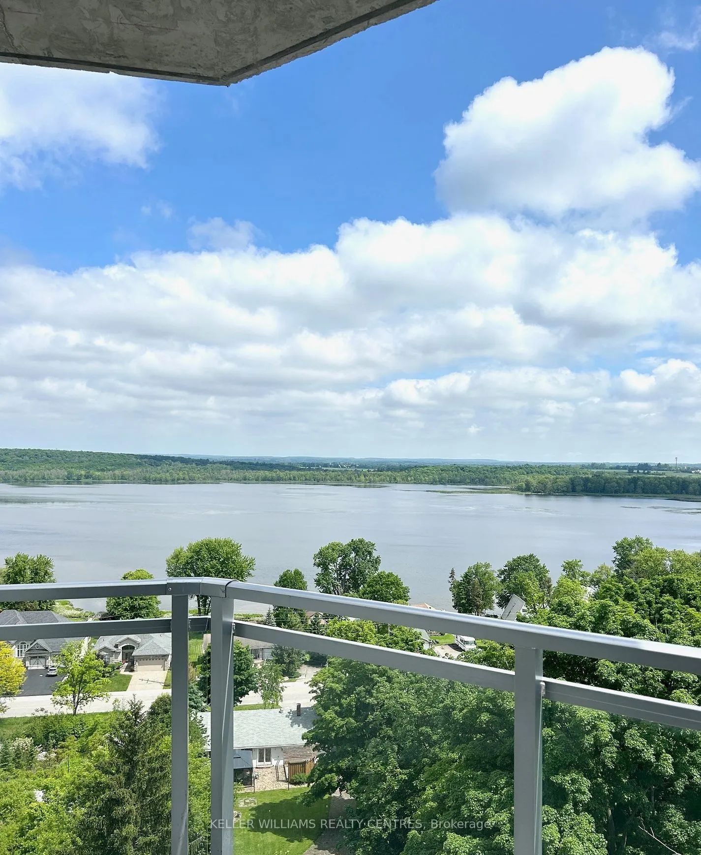56 Lakeside Terrace, #909