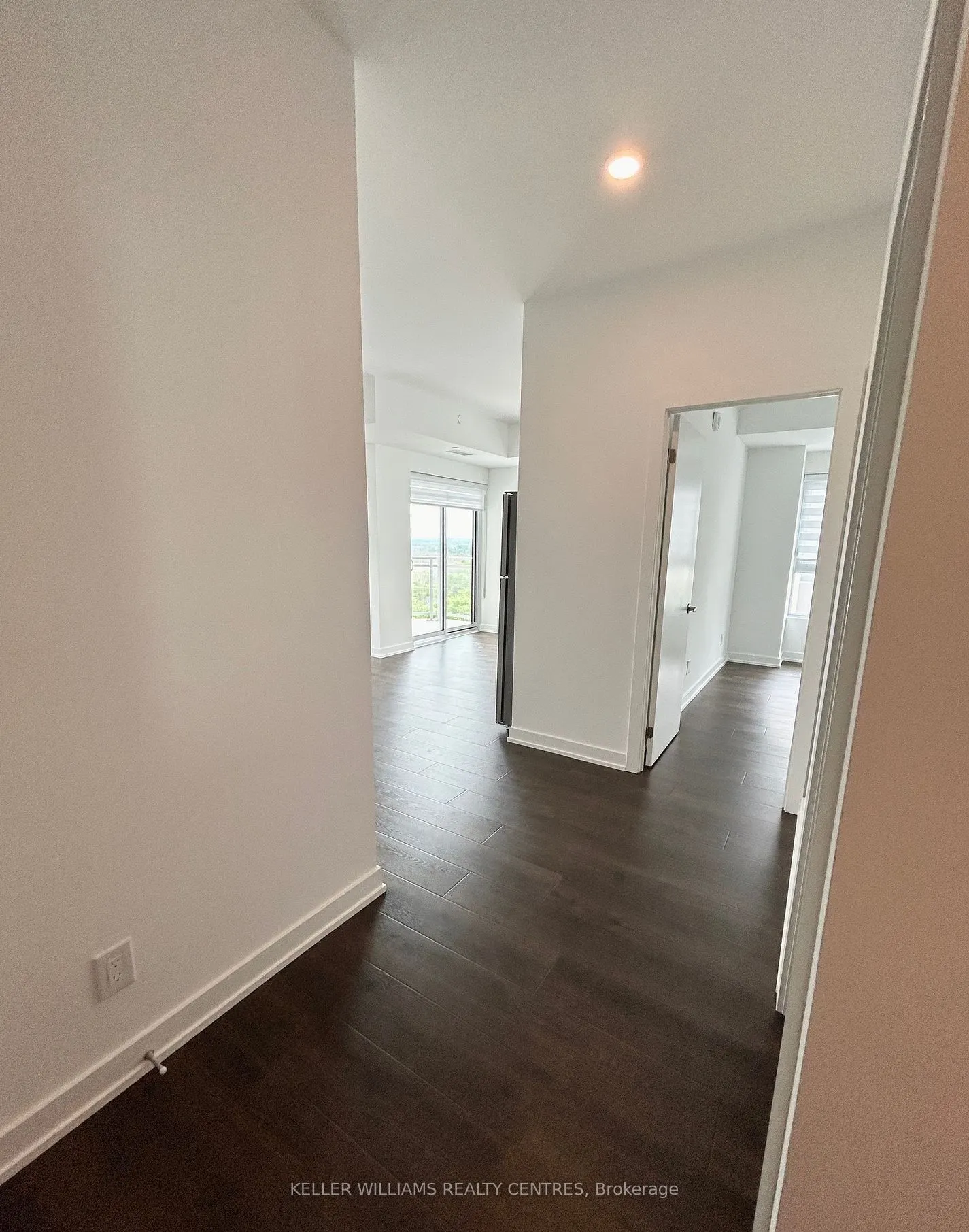 56 Lakeside Terrace, #909