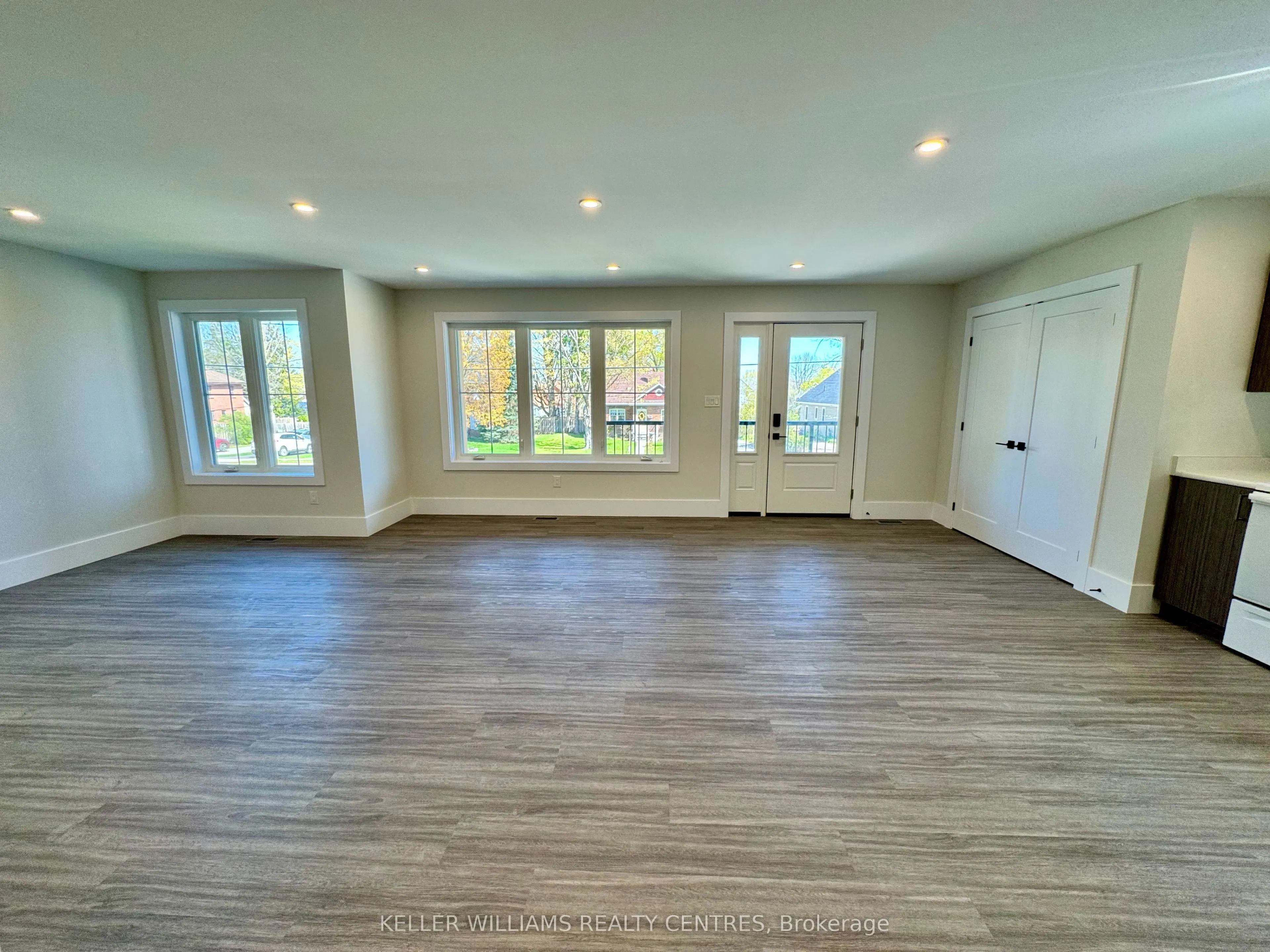 63 Holgate Street, #Main