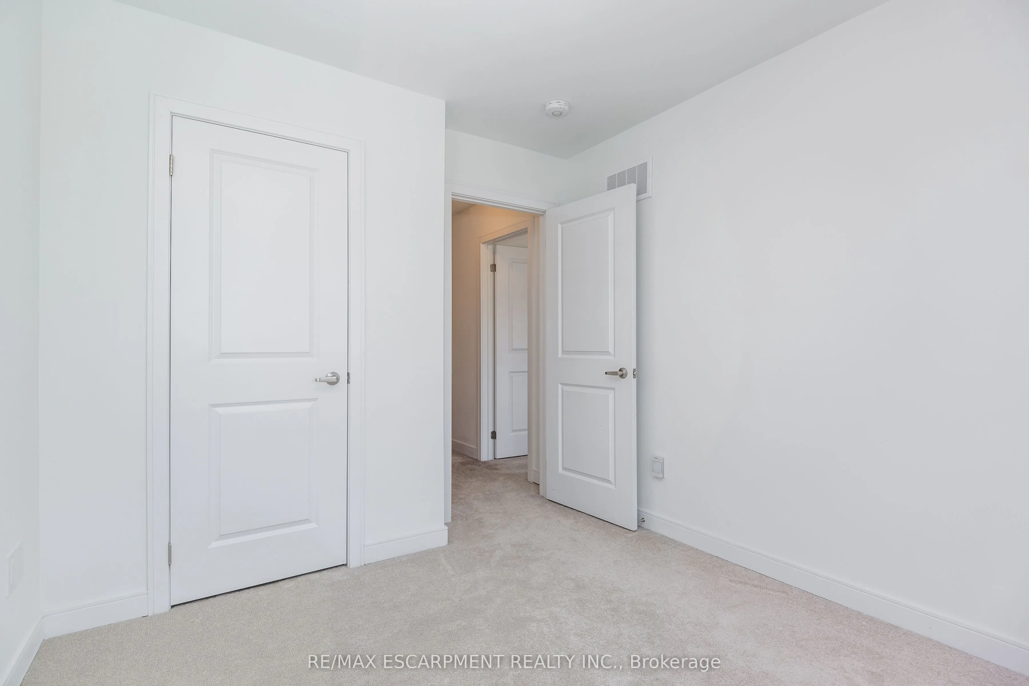 33 Red Maple Lane