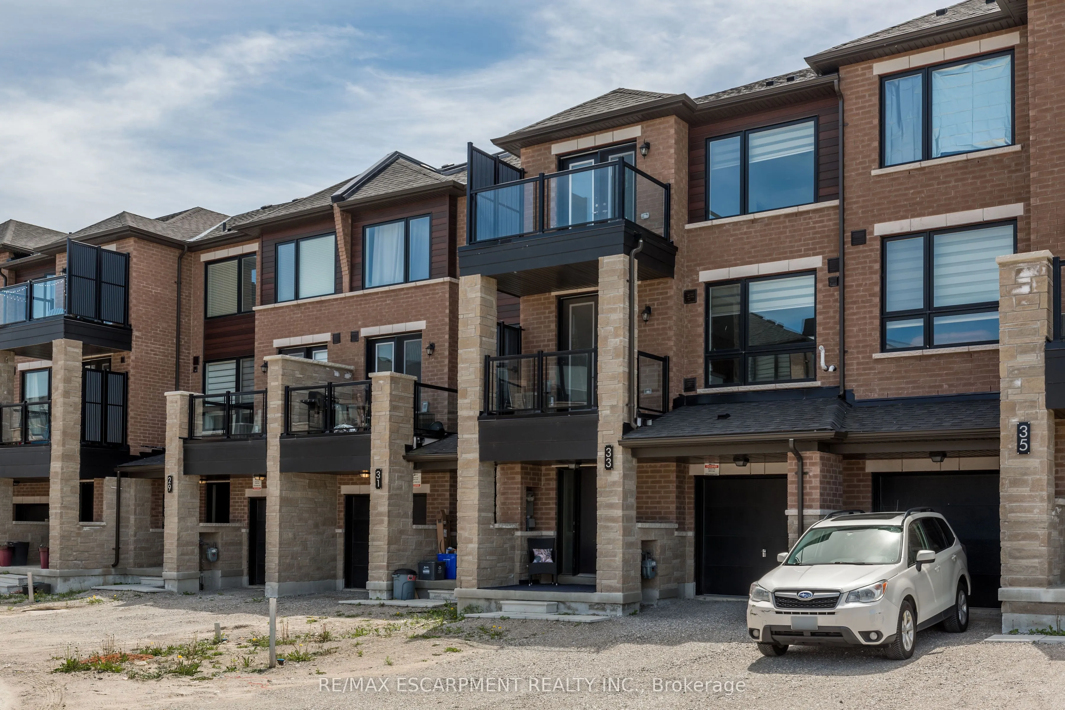 33 Red Maple Lane