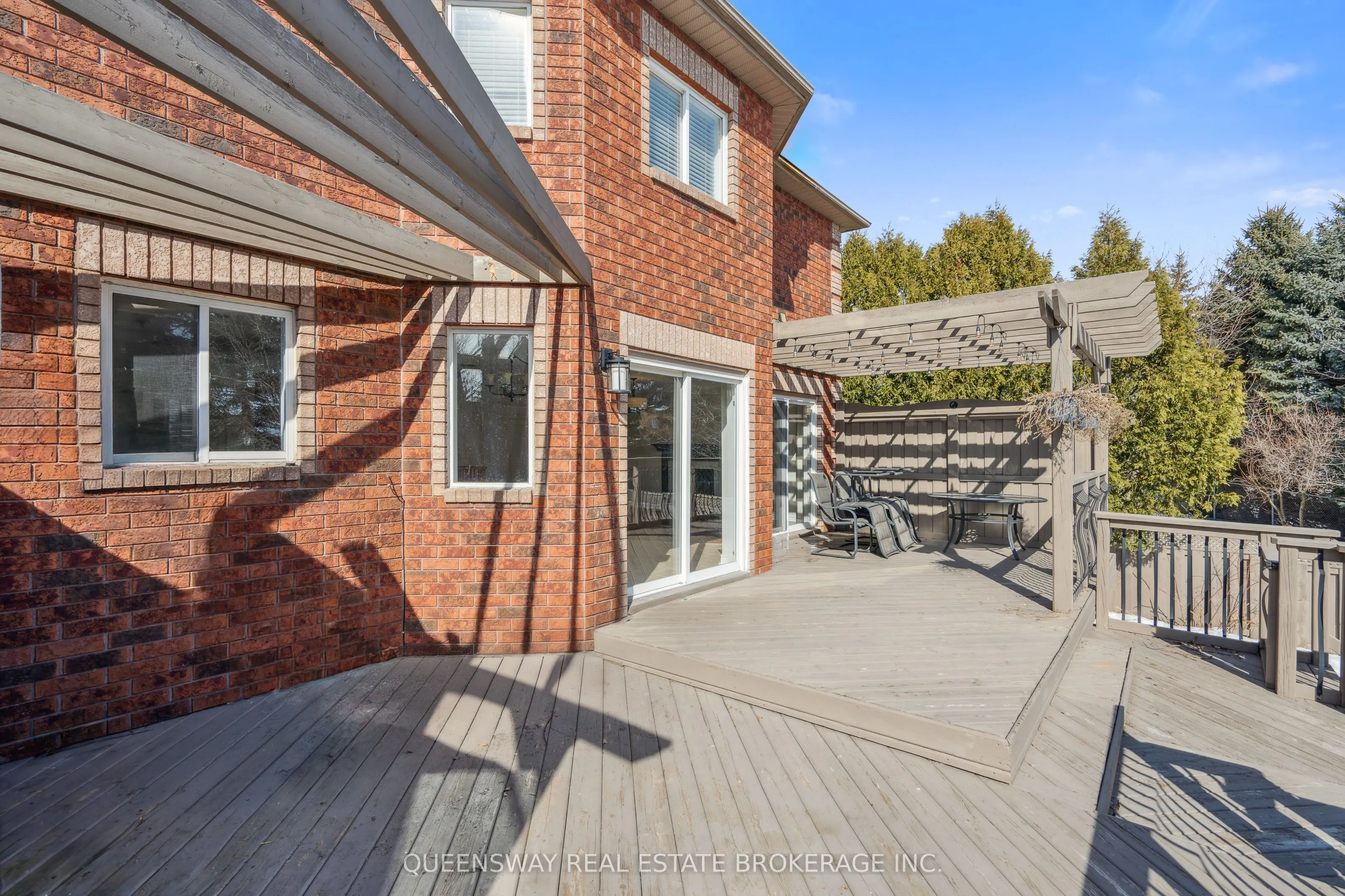 55 GOLDEN EAGLE Way