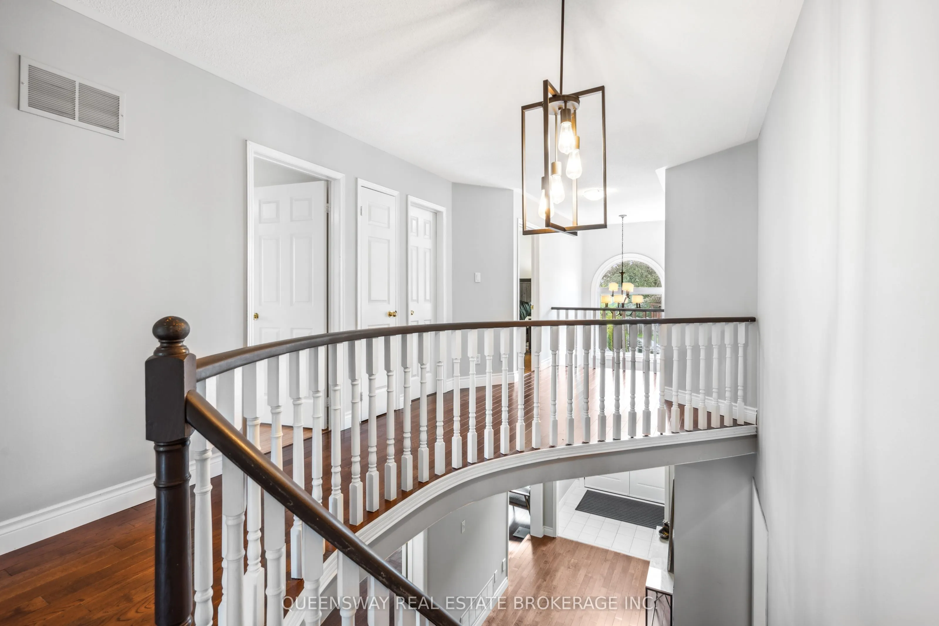 69 CITYVIEW Circle
