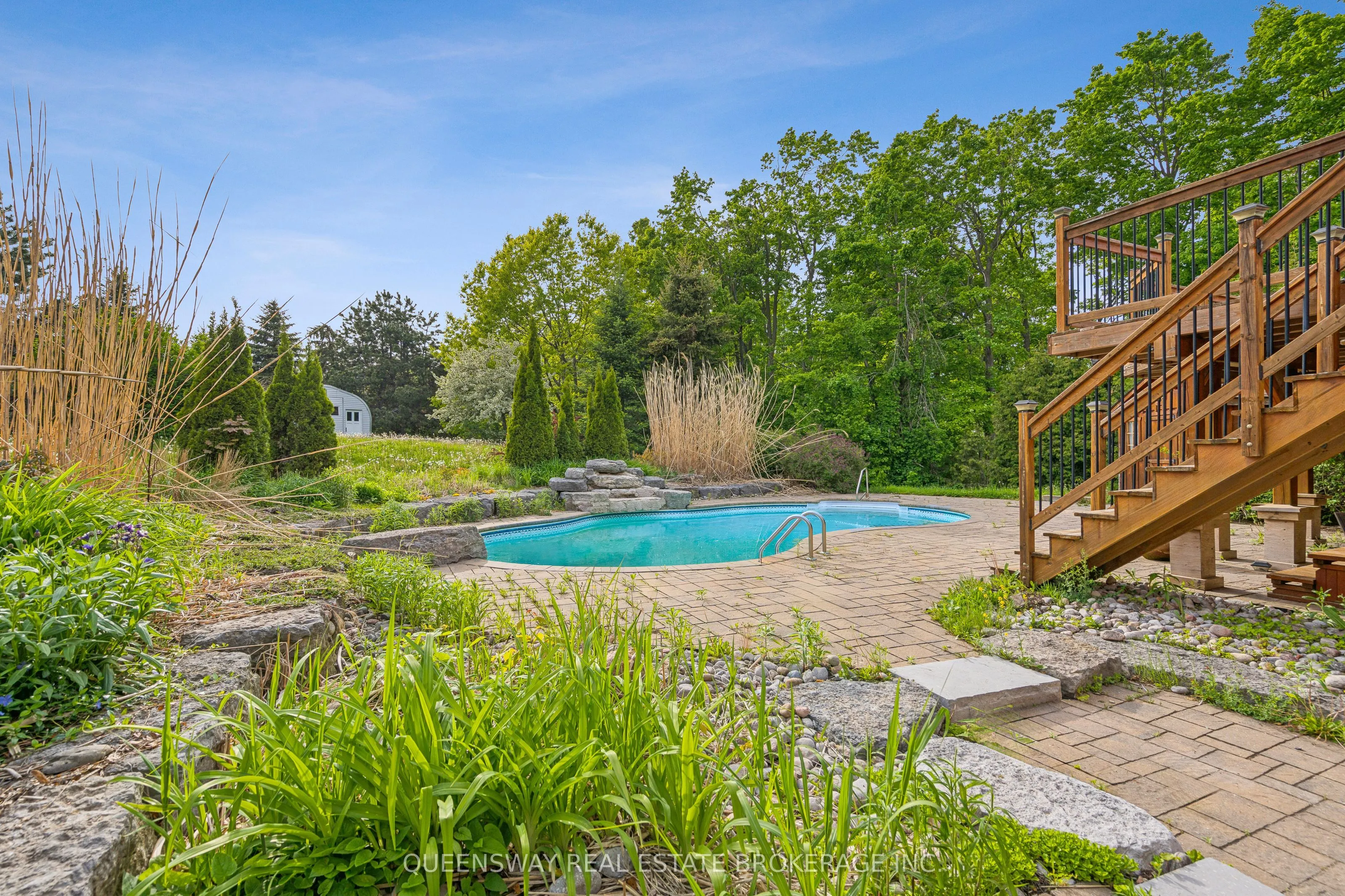 69 CITYVIEW Circle