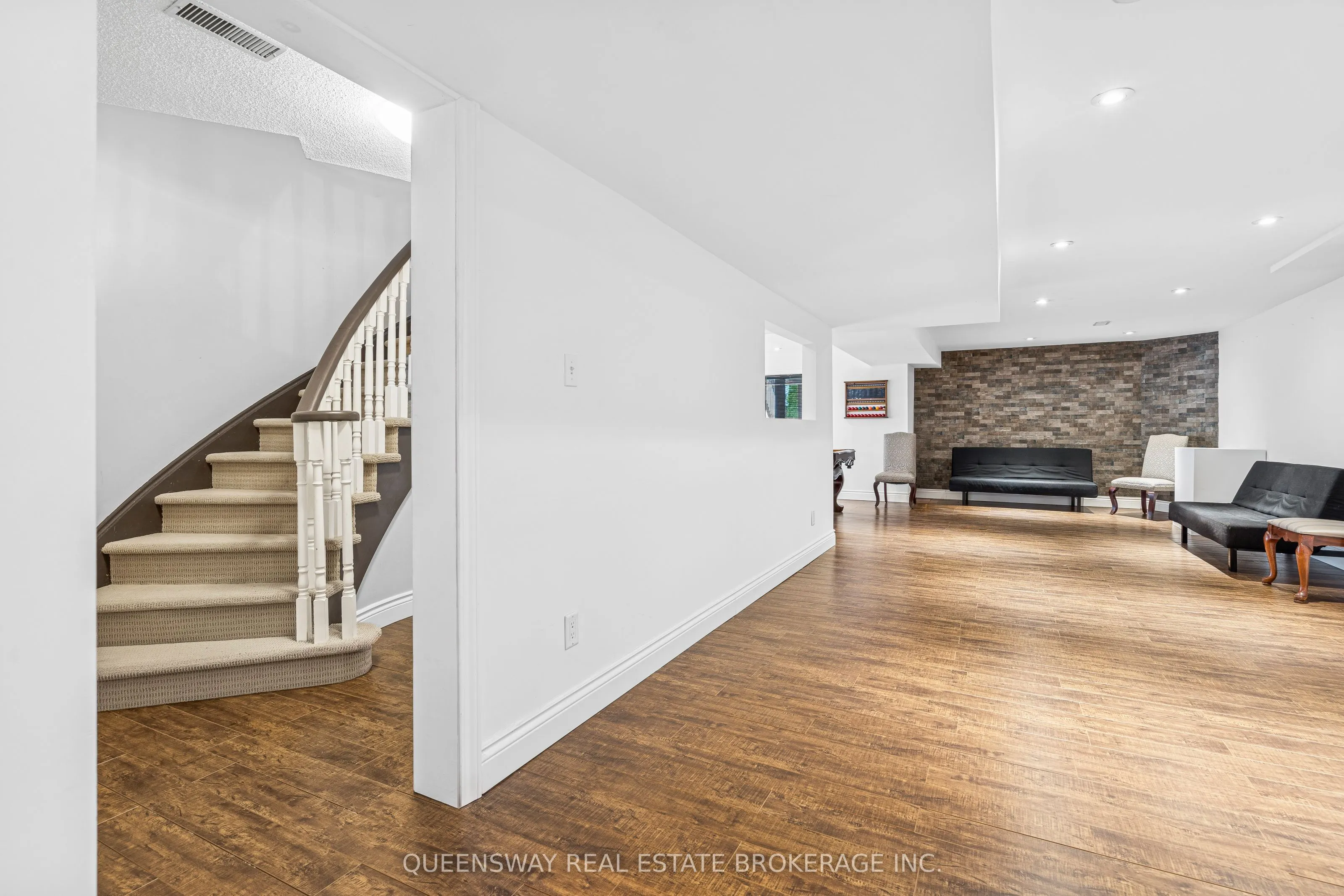 69 CITYVIEW Circle