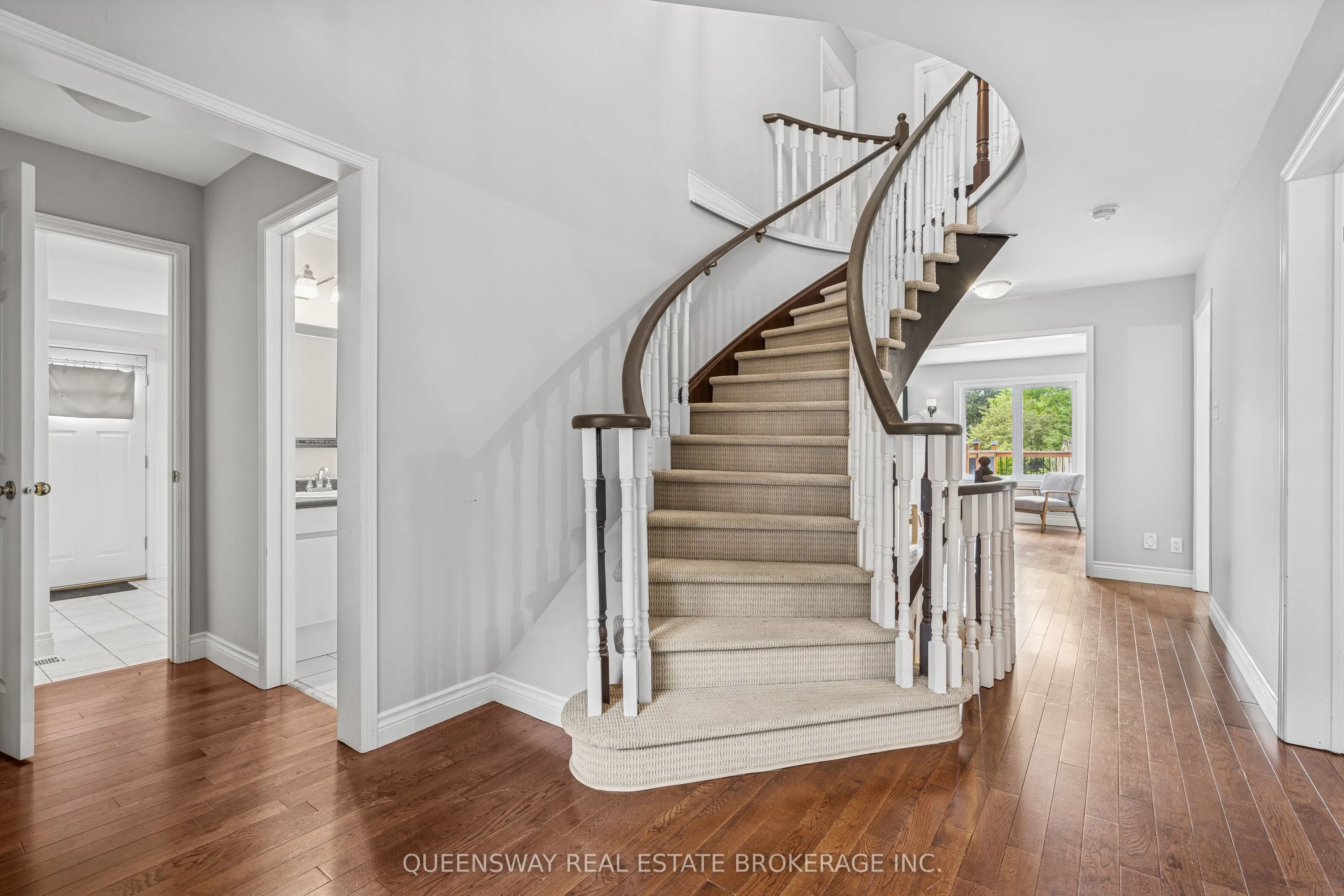 69 CITYVIEW Circle