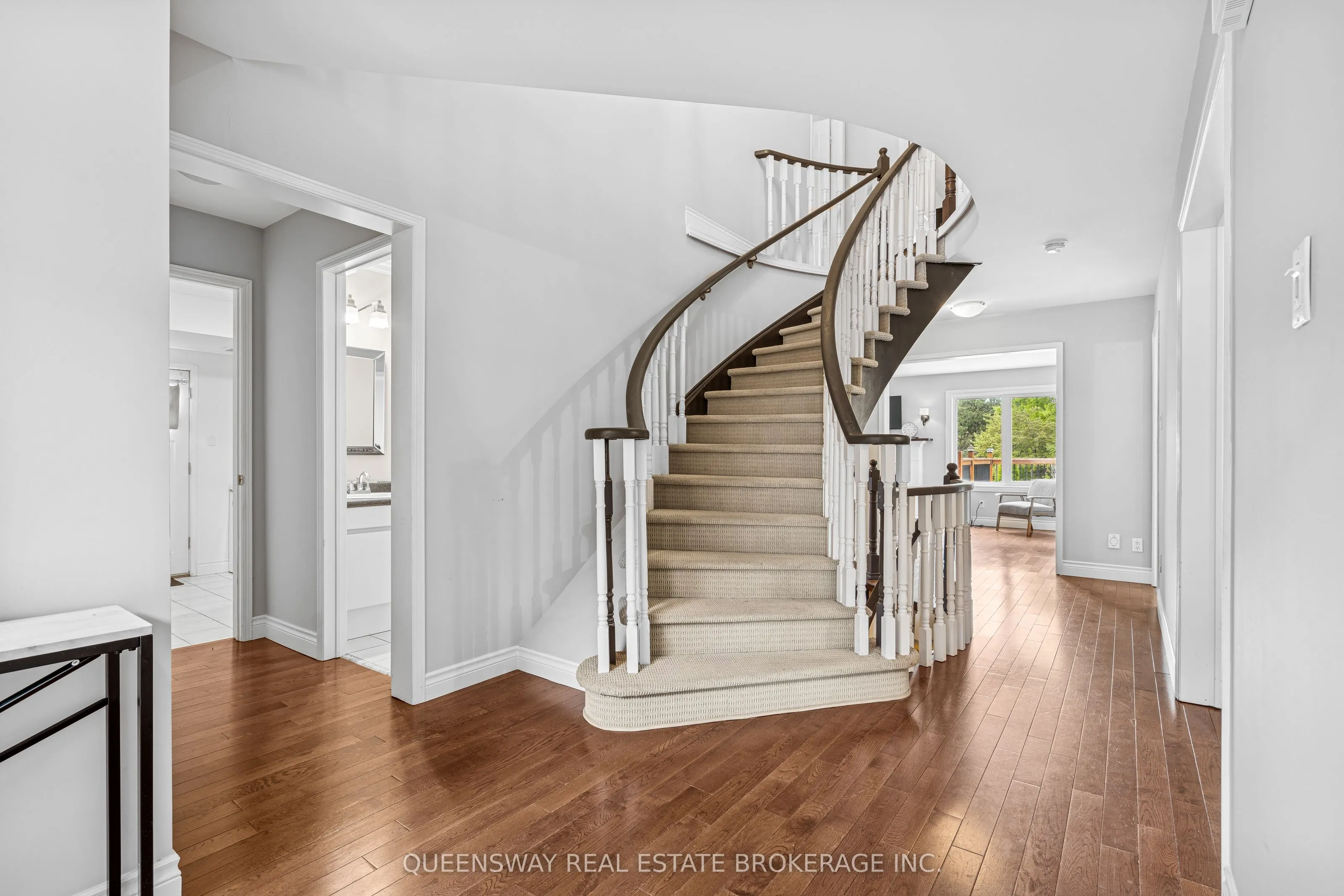 69 CITYVIEW Circle
