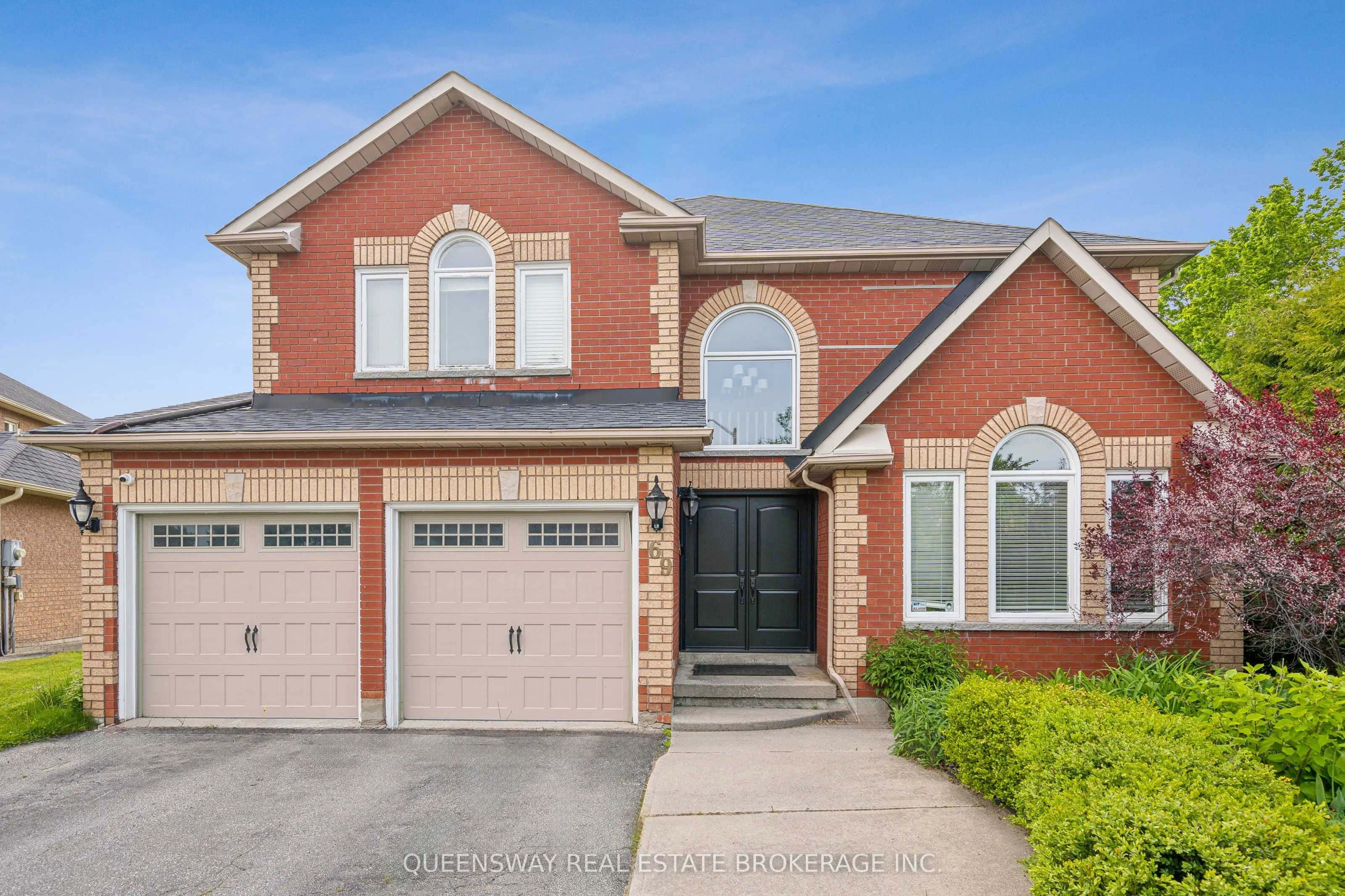 69 CITYVIEW Circle