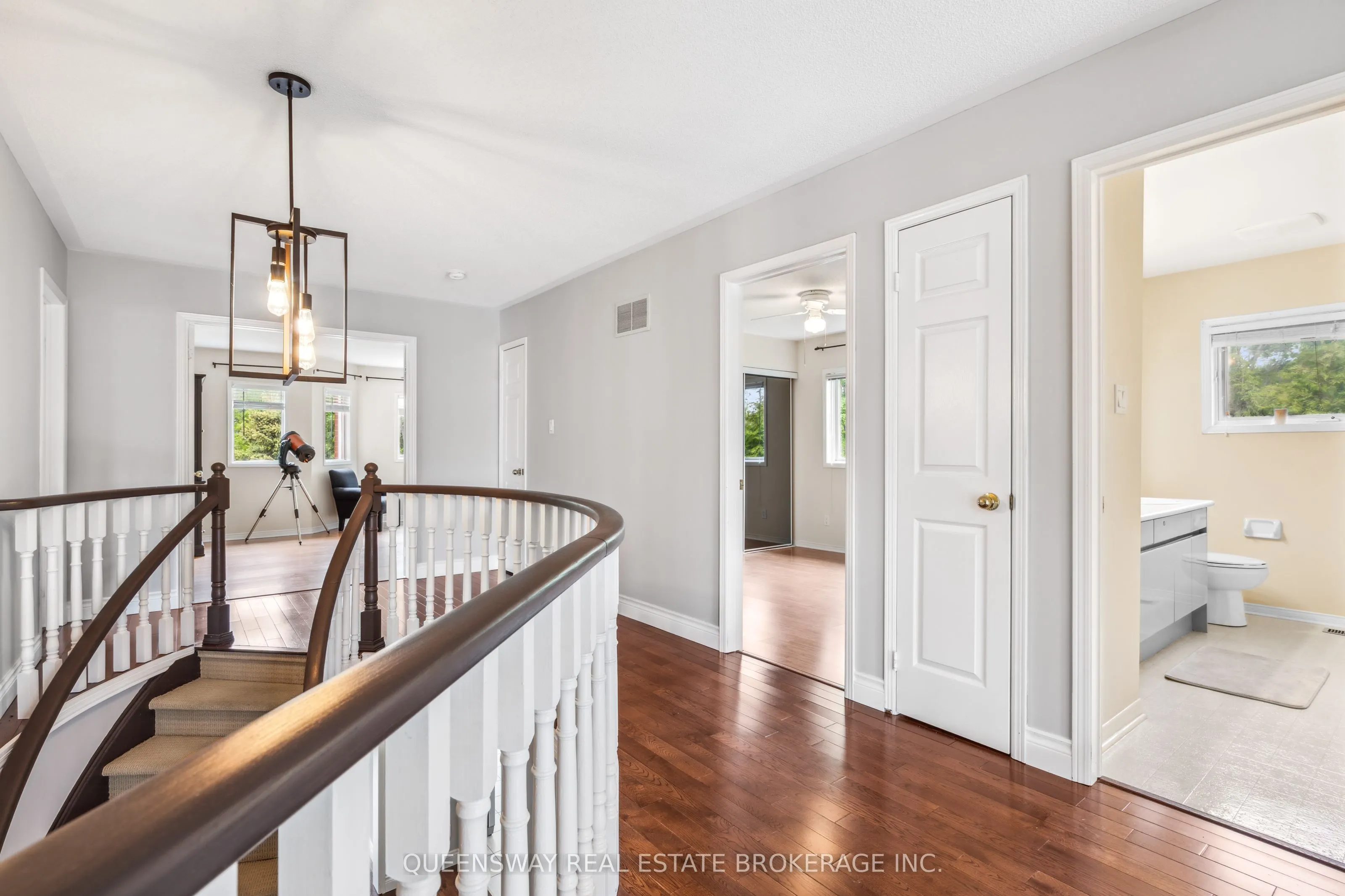 69 CITYVIEW Circle