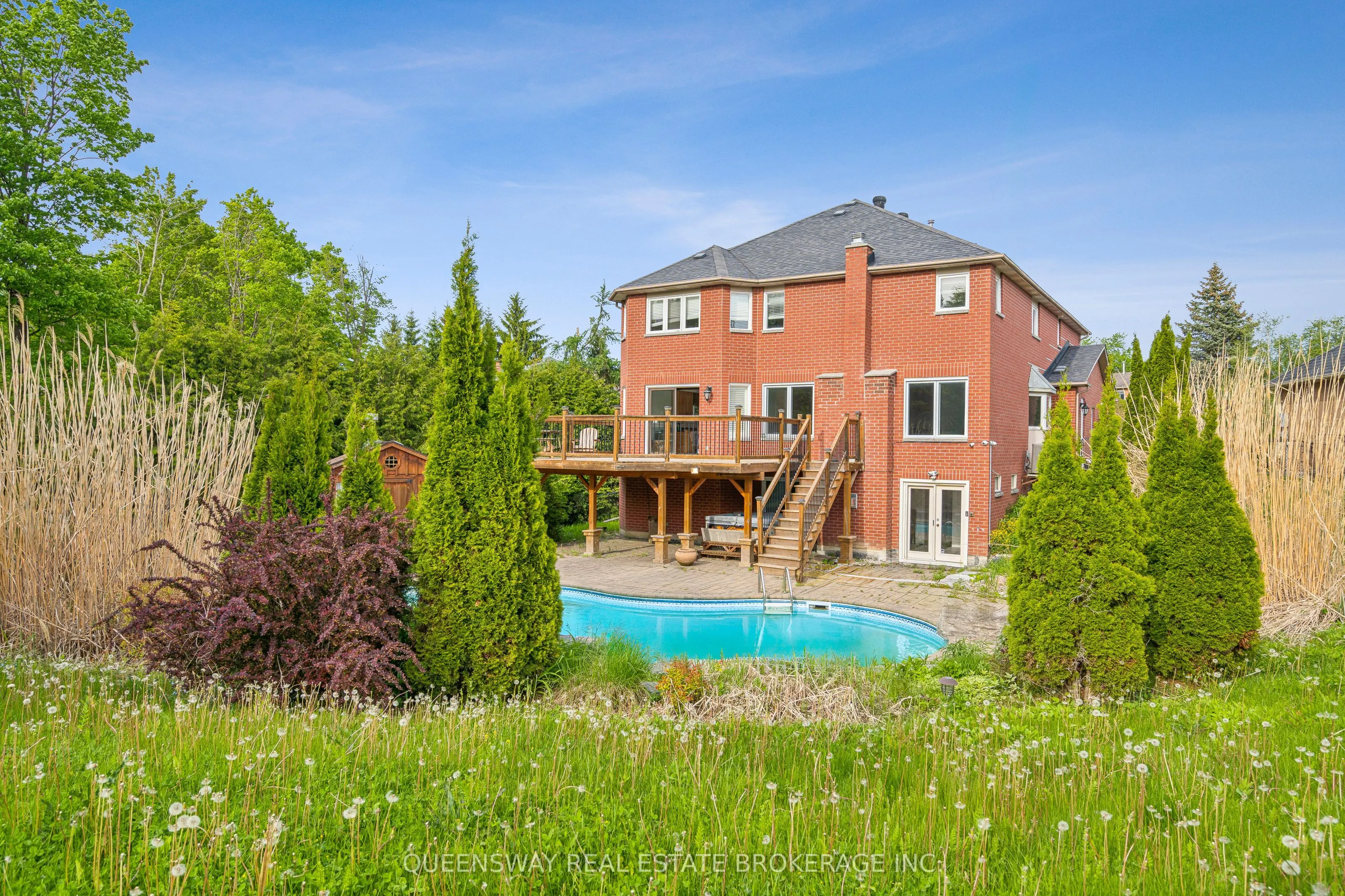 69 CITYVIEW Circle
