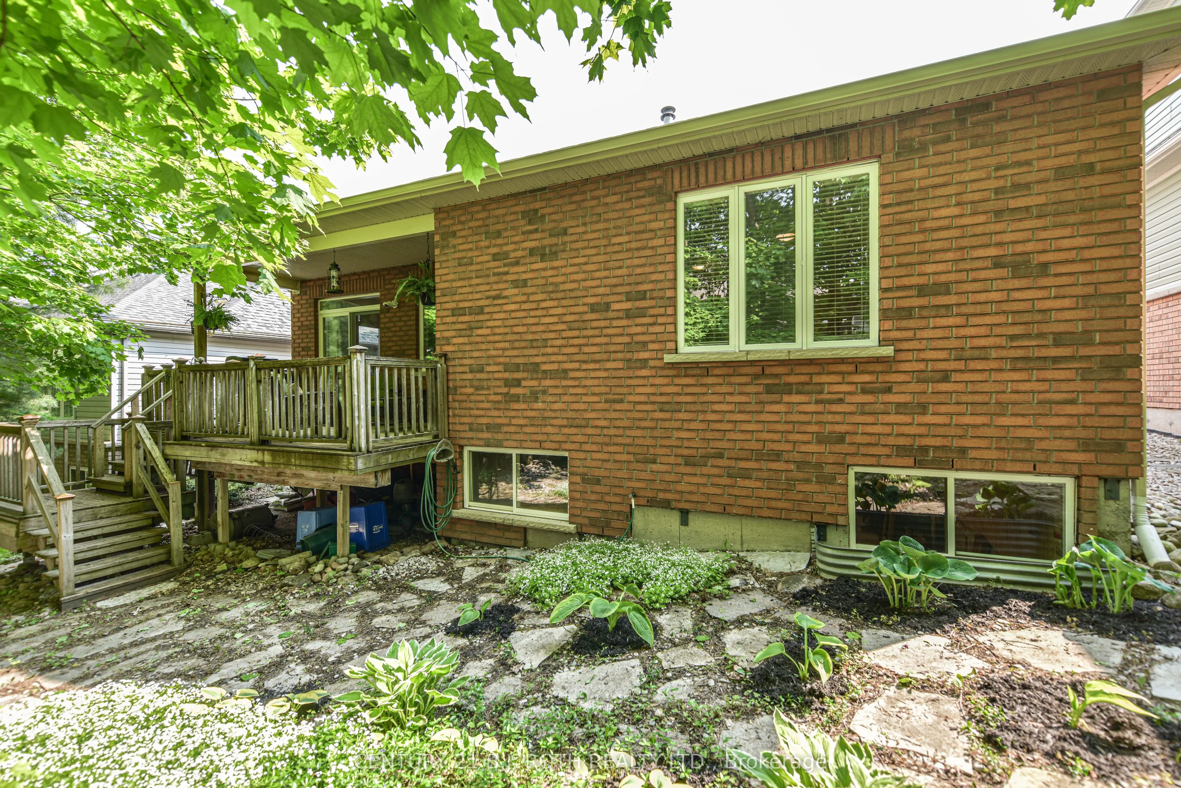 37 Tanglewood Crescent