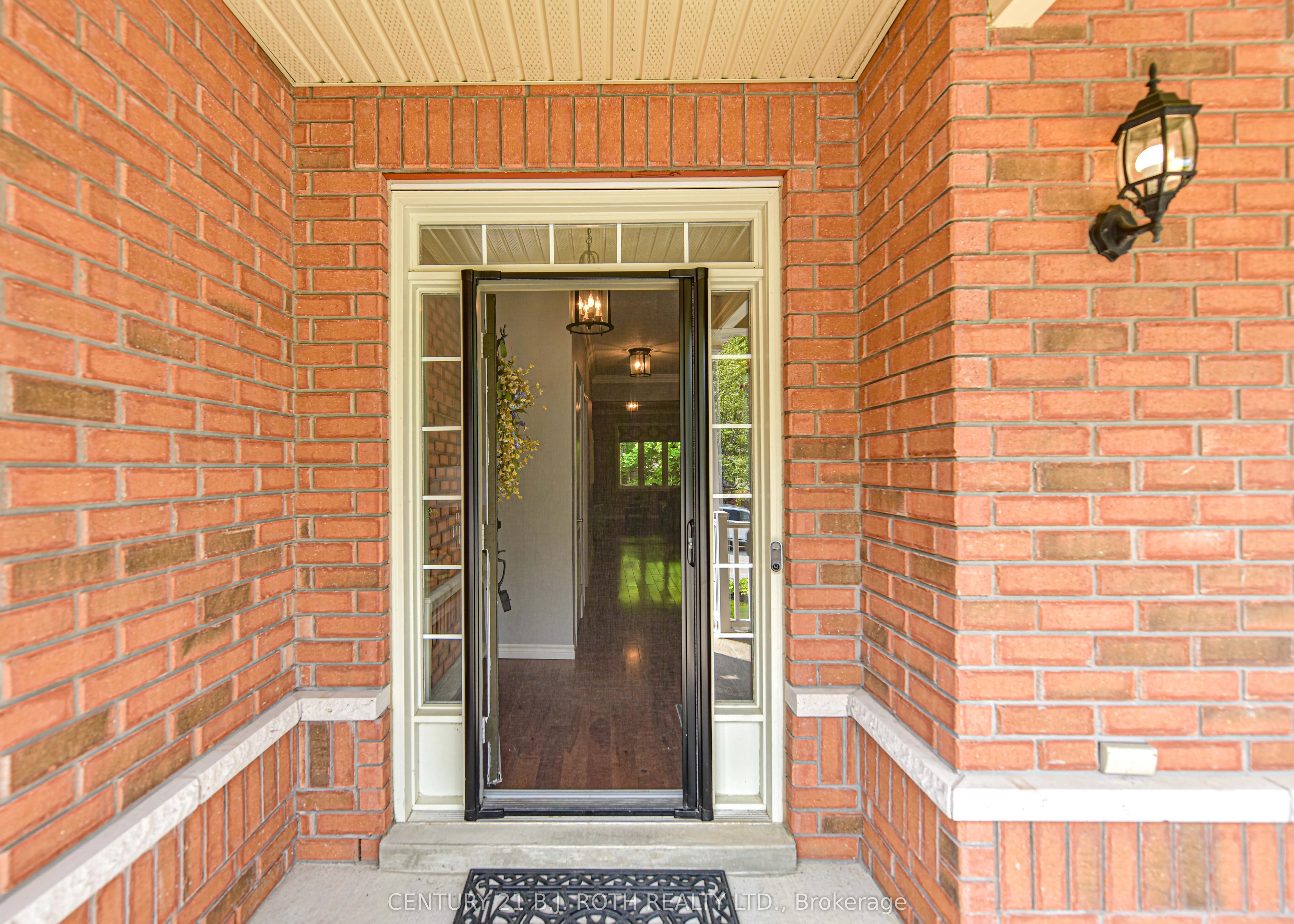 37 Tanglewood Crescent