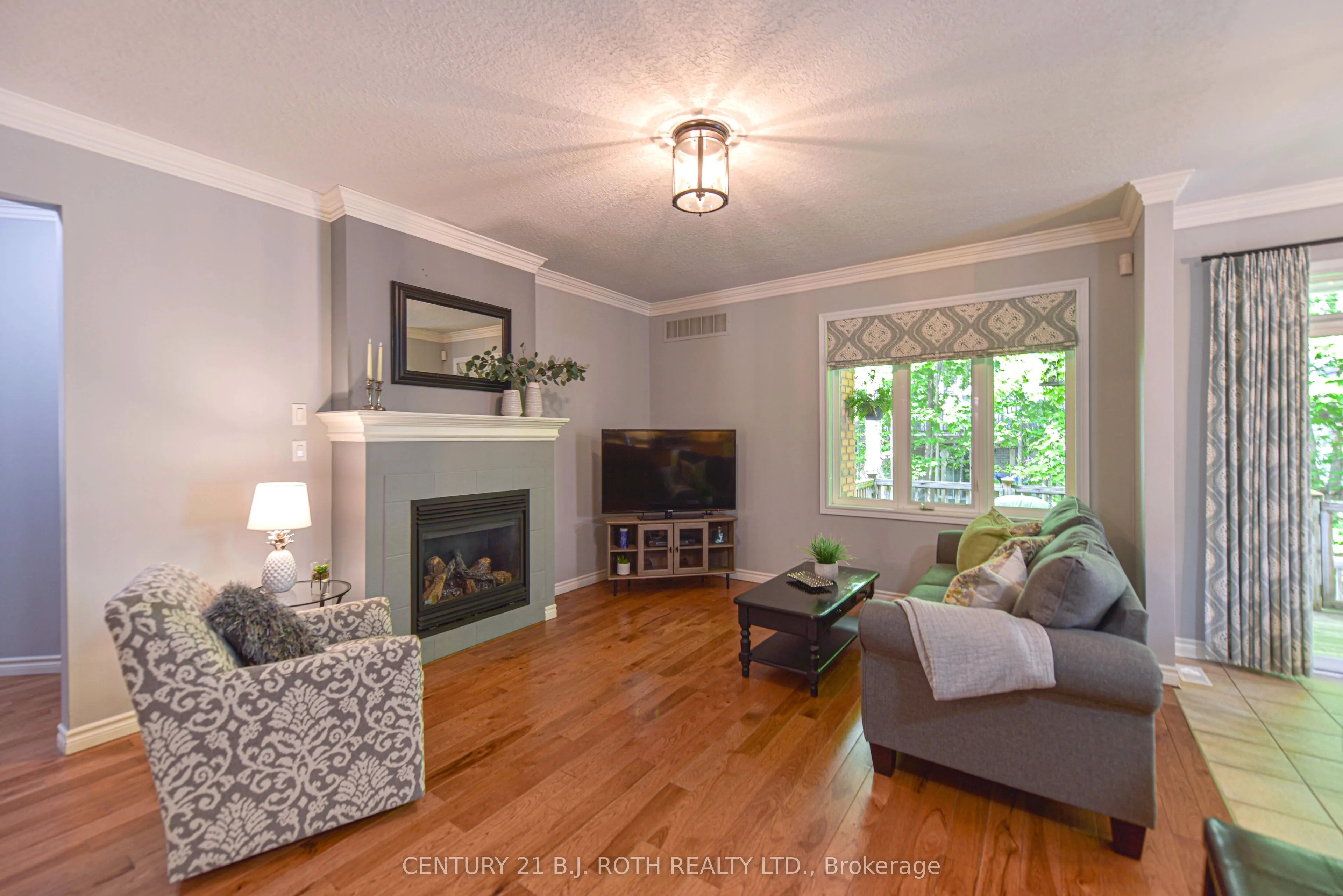 37 Tanglewood Crescent
