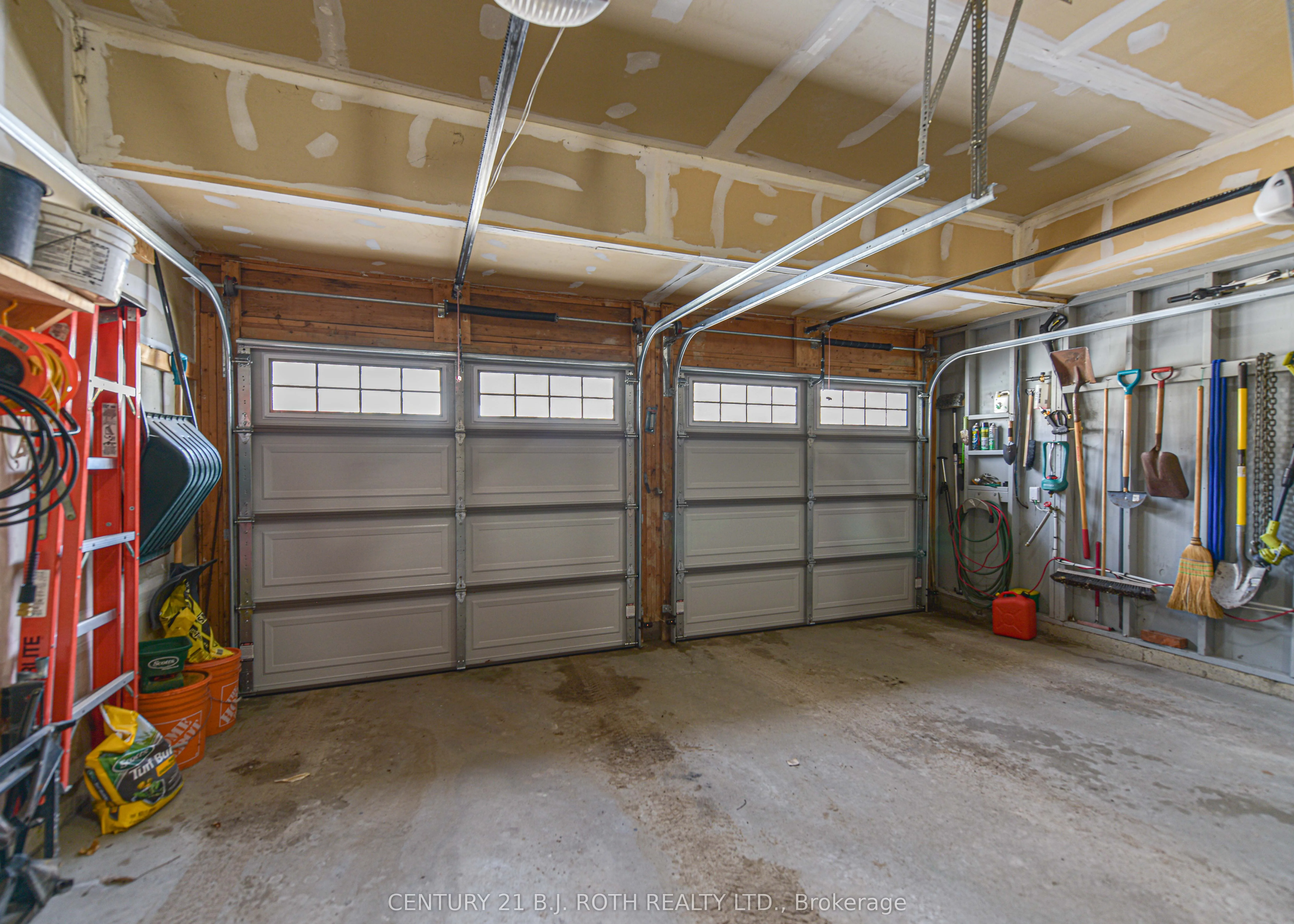 37 Tanglewood Crescent