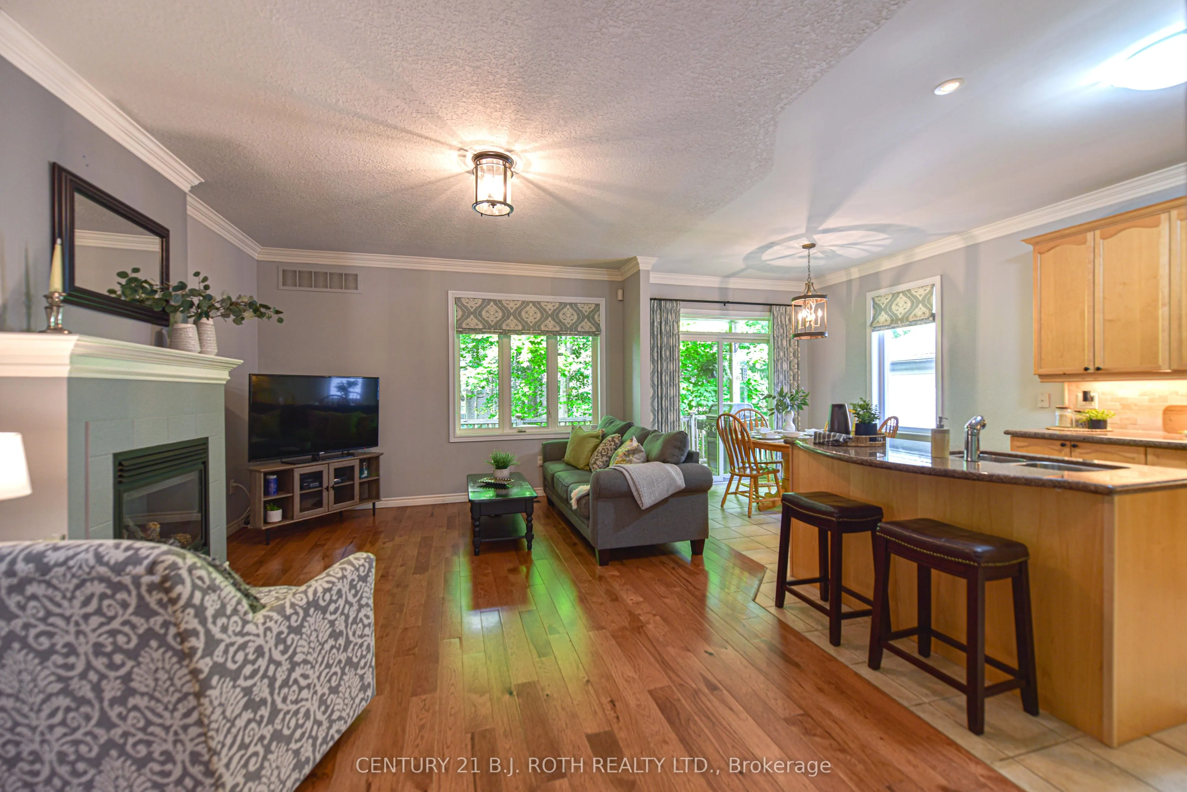 37 Tanglewood Crescent