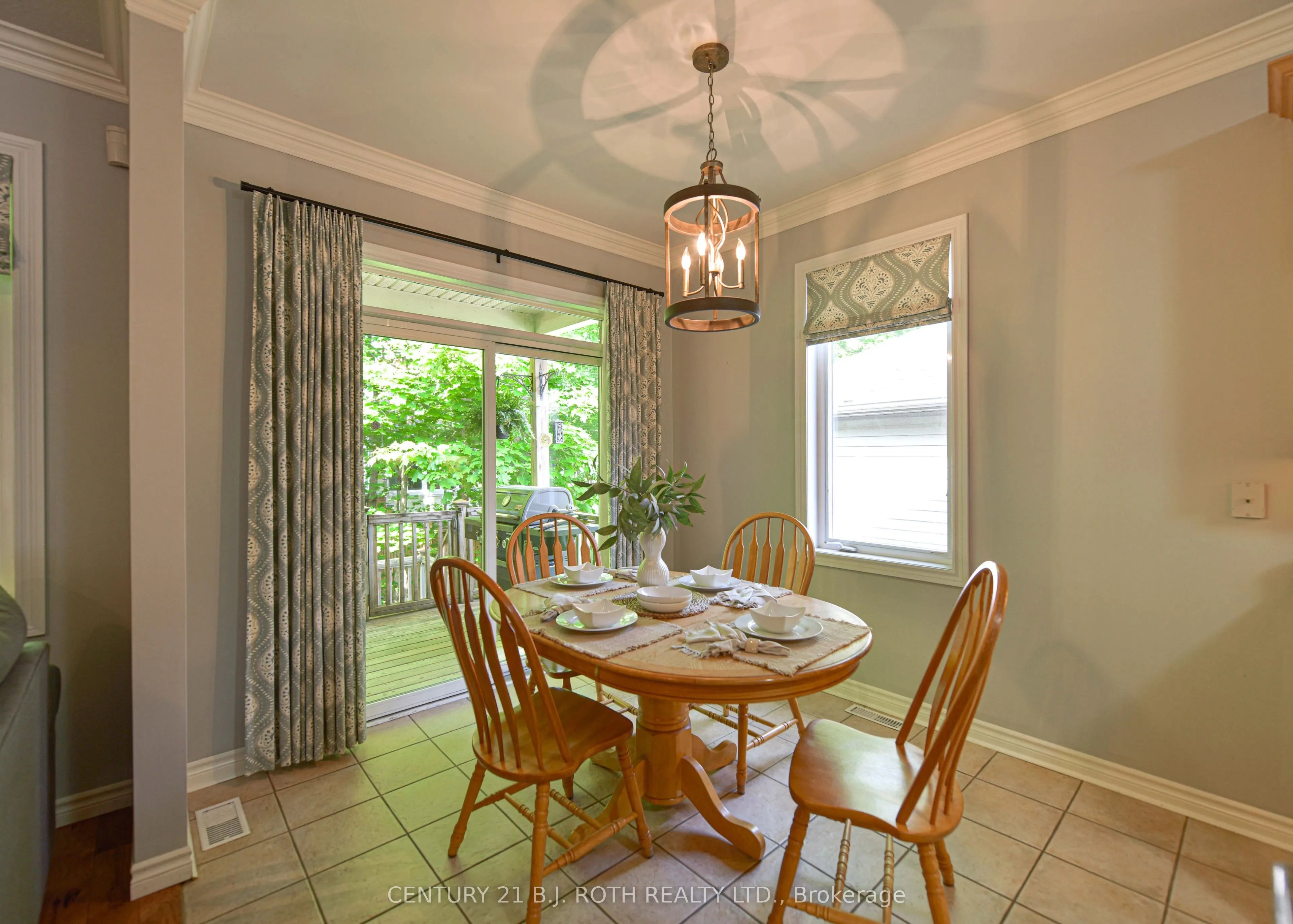 37 Tanglewood Crescent