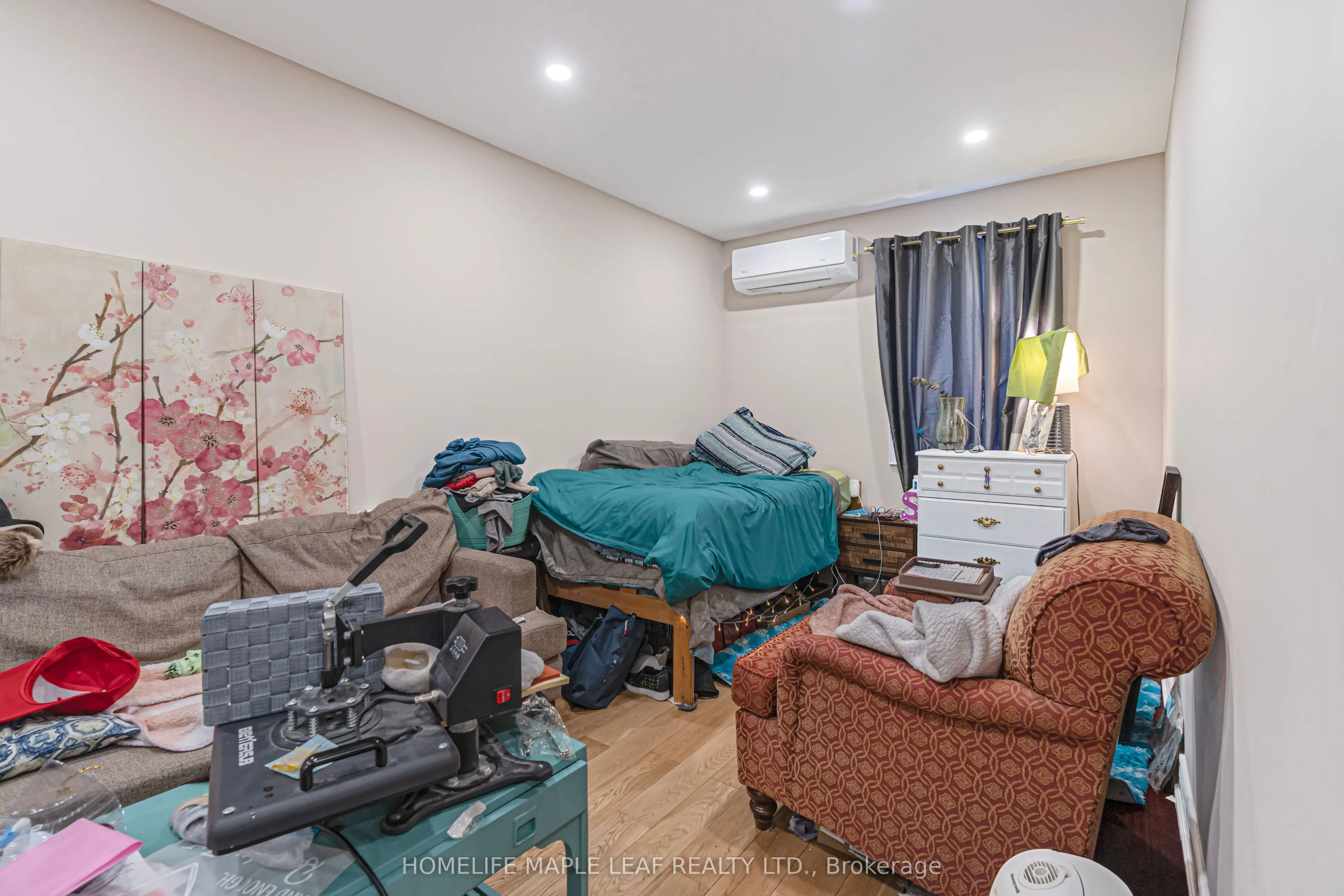 17 Middlebrook Road