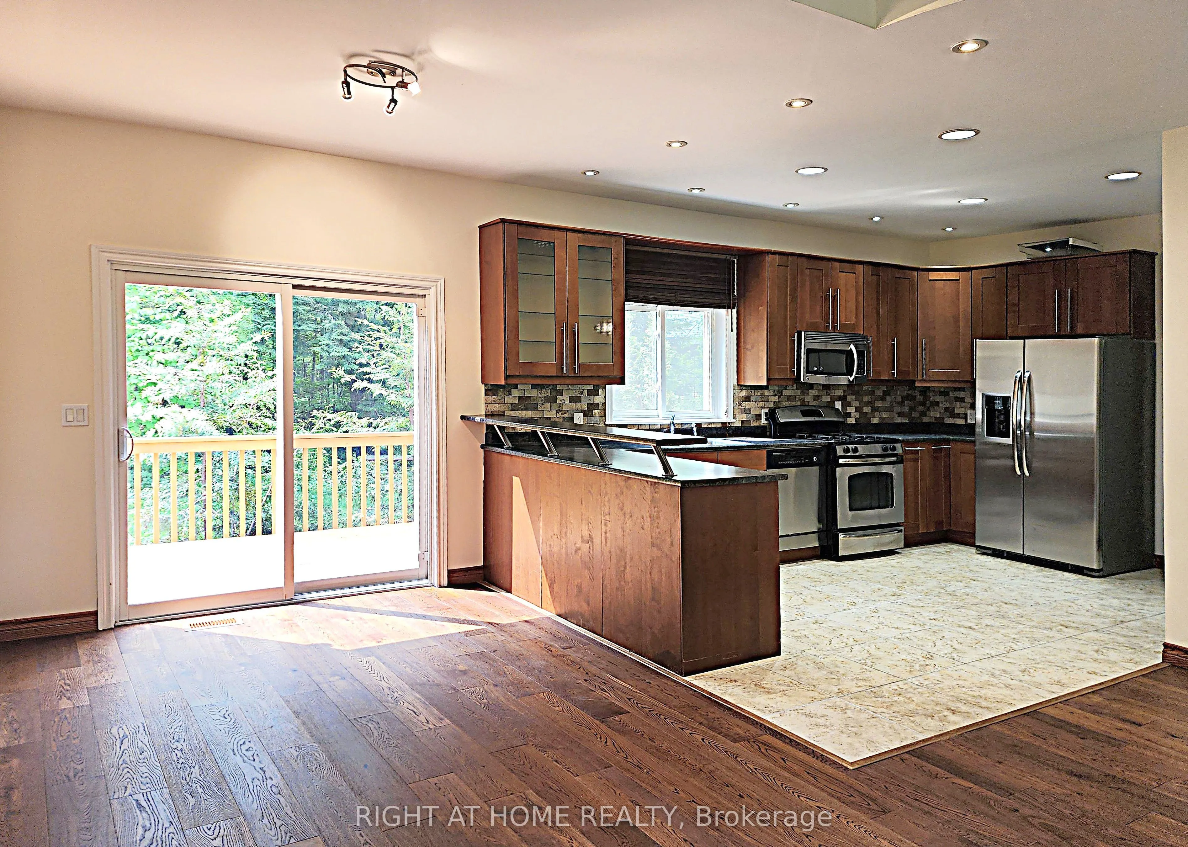 2384 Champlain Road