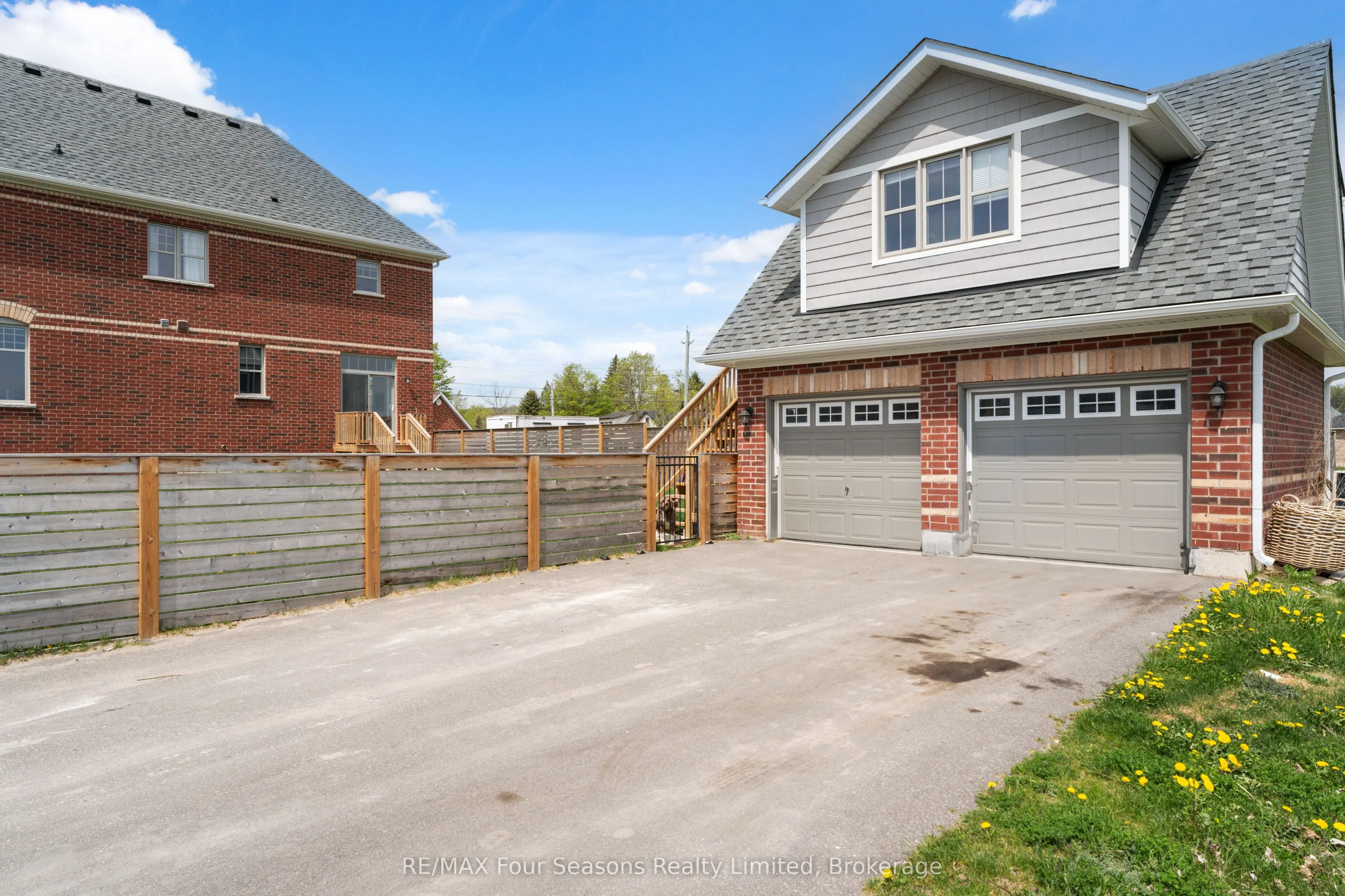 46 Francis Street E