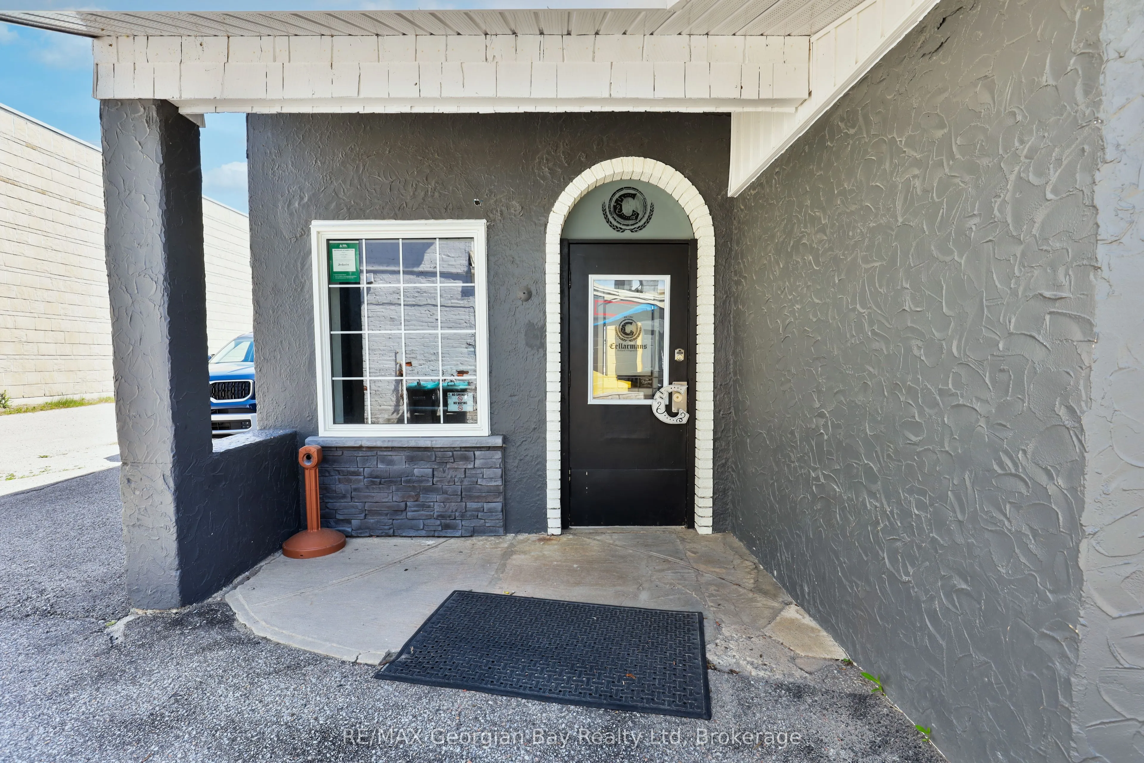 337 KING Street