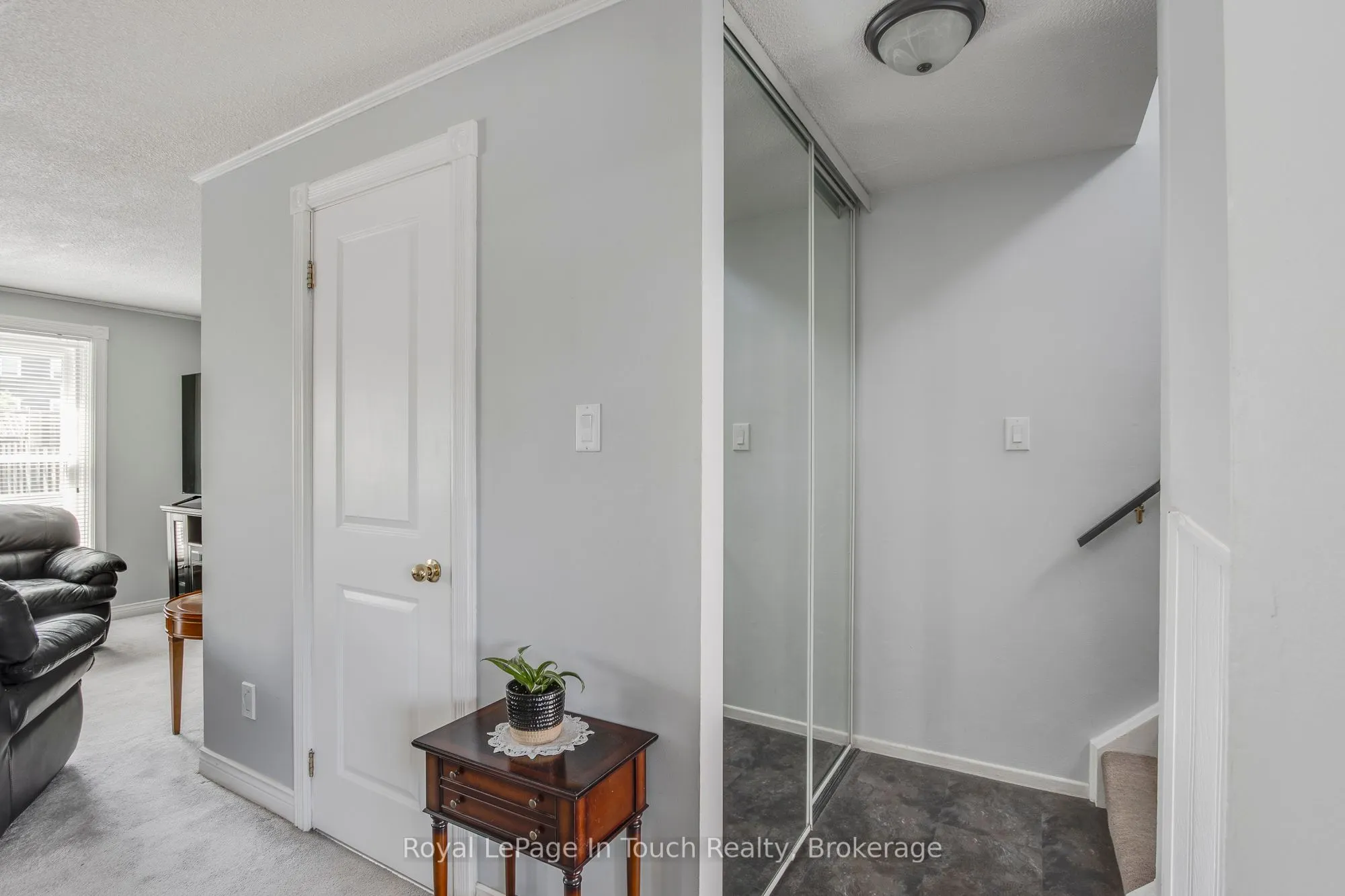 233 Innisfil Street #4