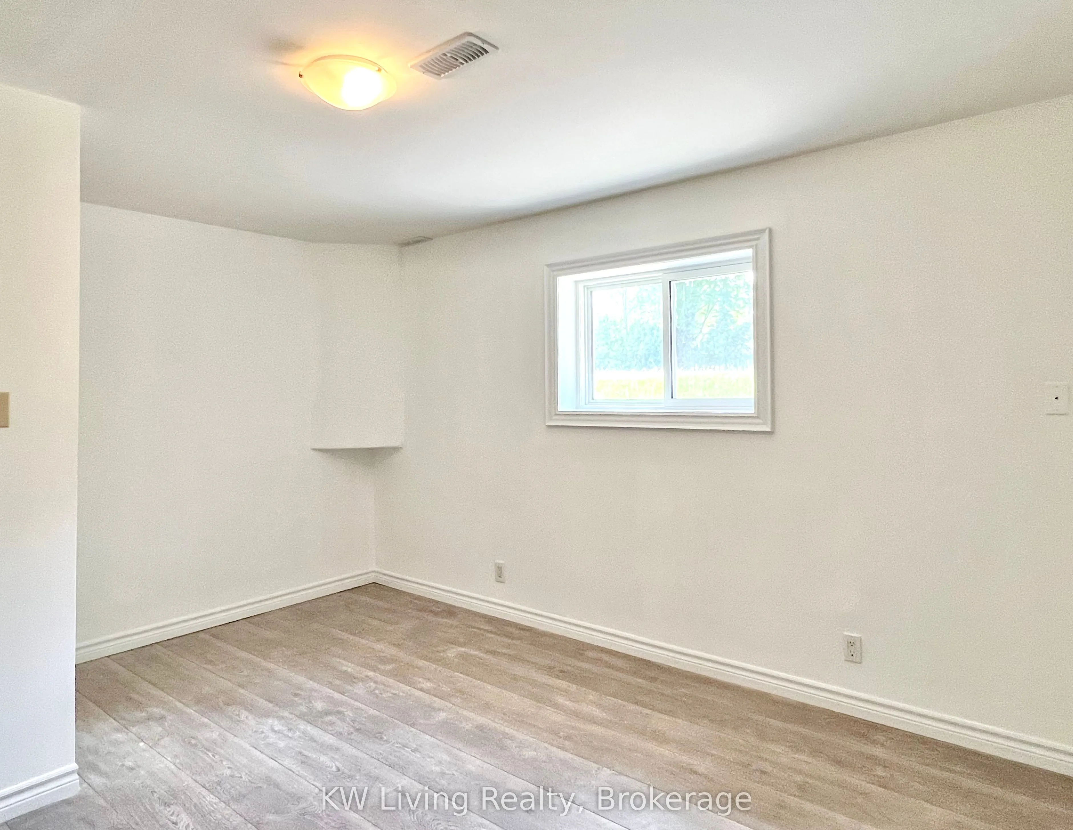 216 Foster Drive