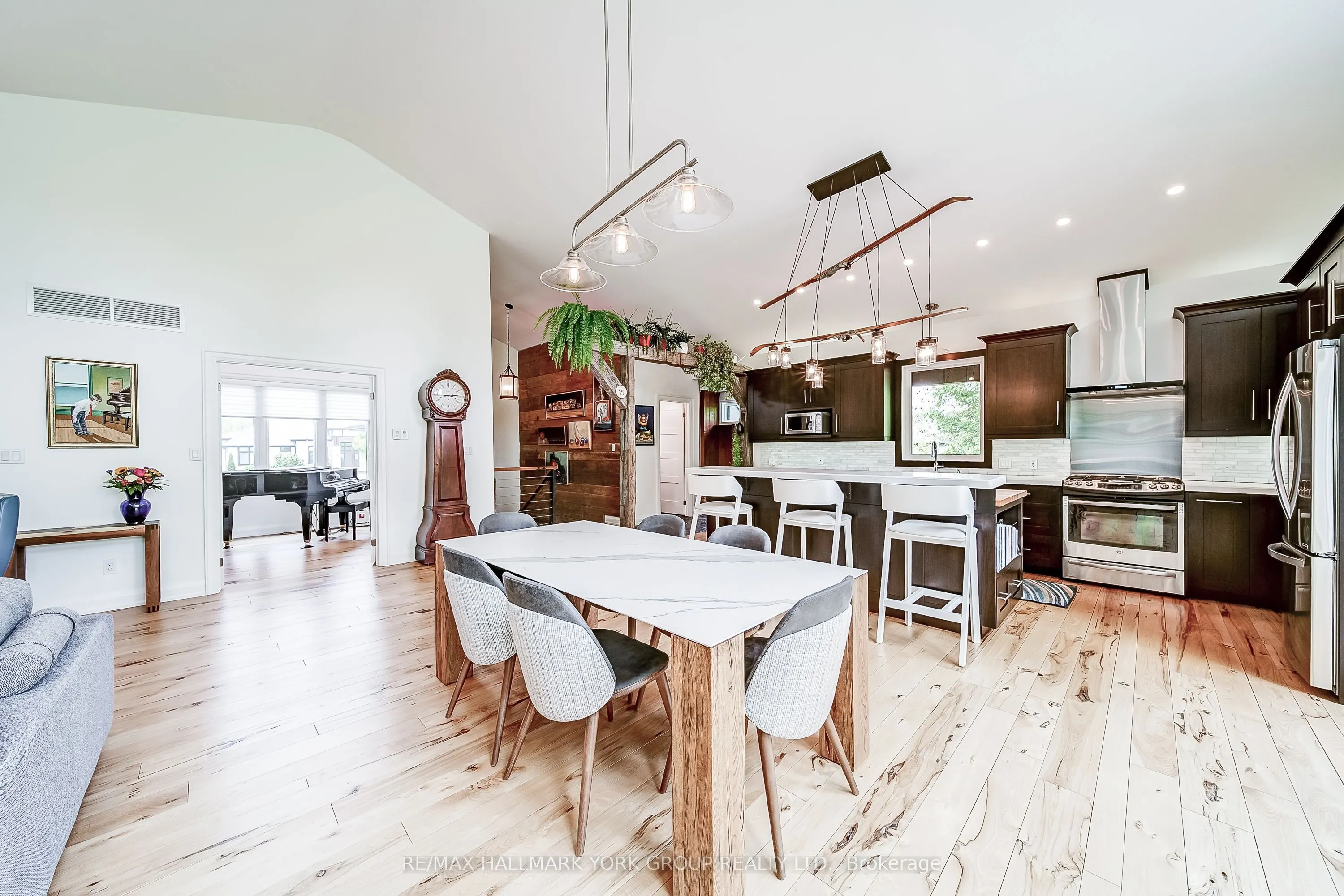 118 Mennill Drive