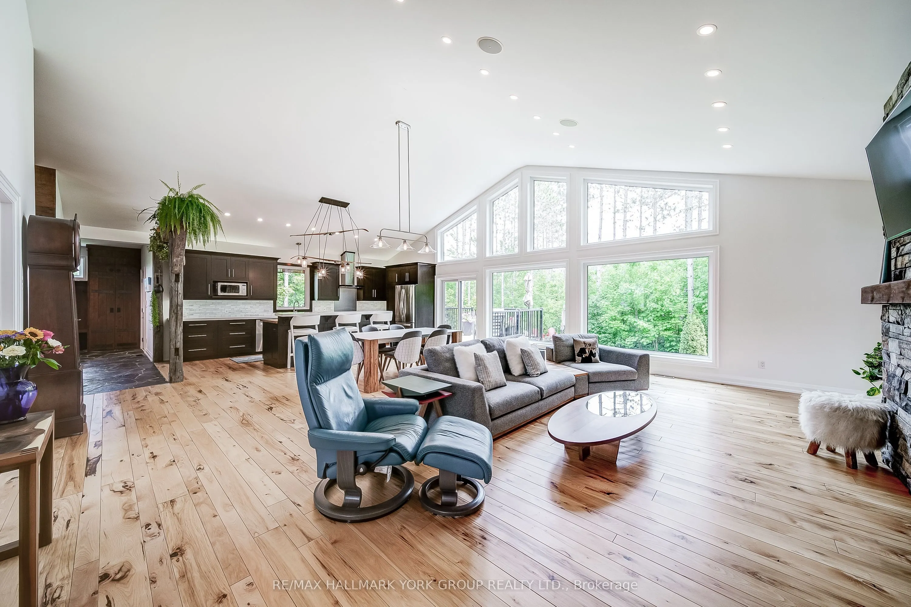 118 Mennill Drive
