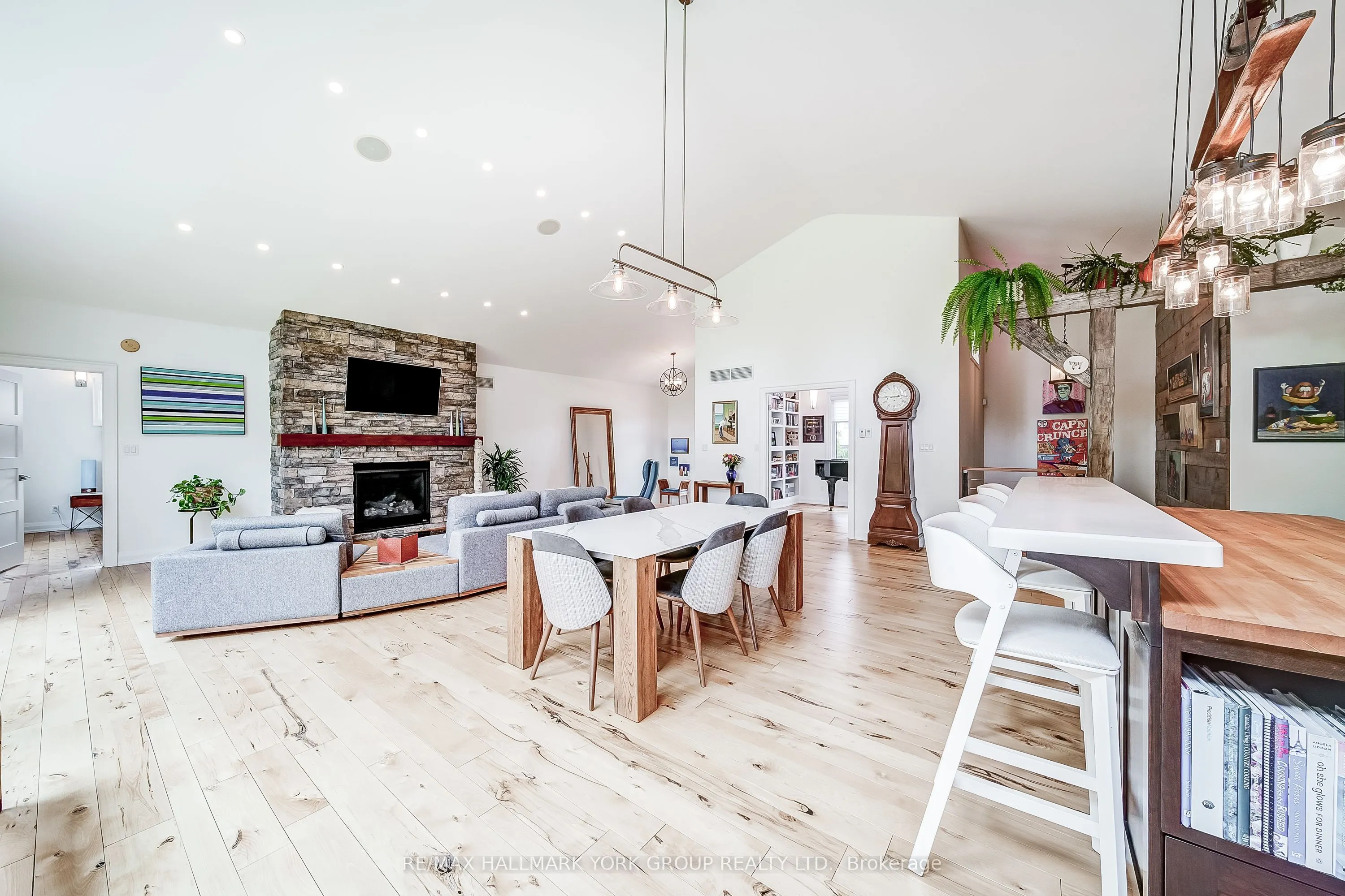 118 Mennill Drive