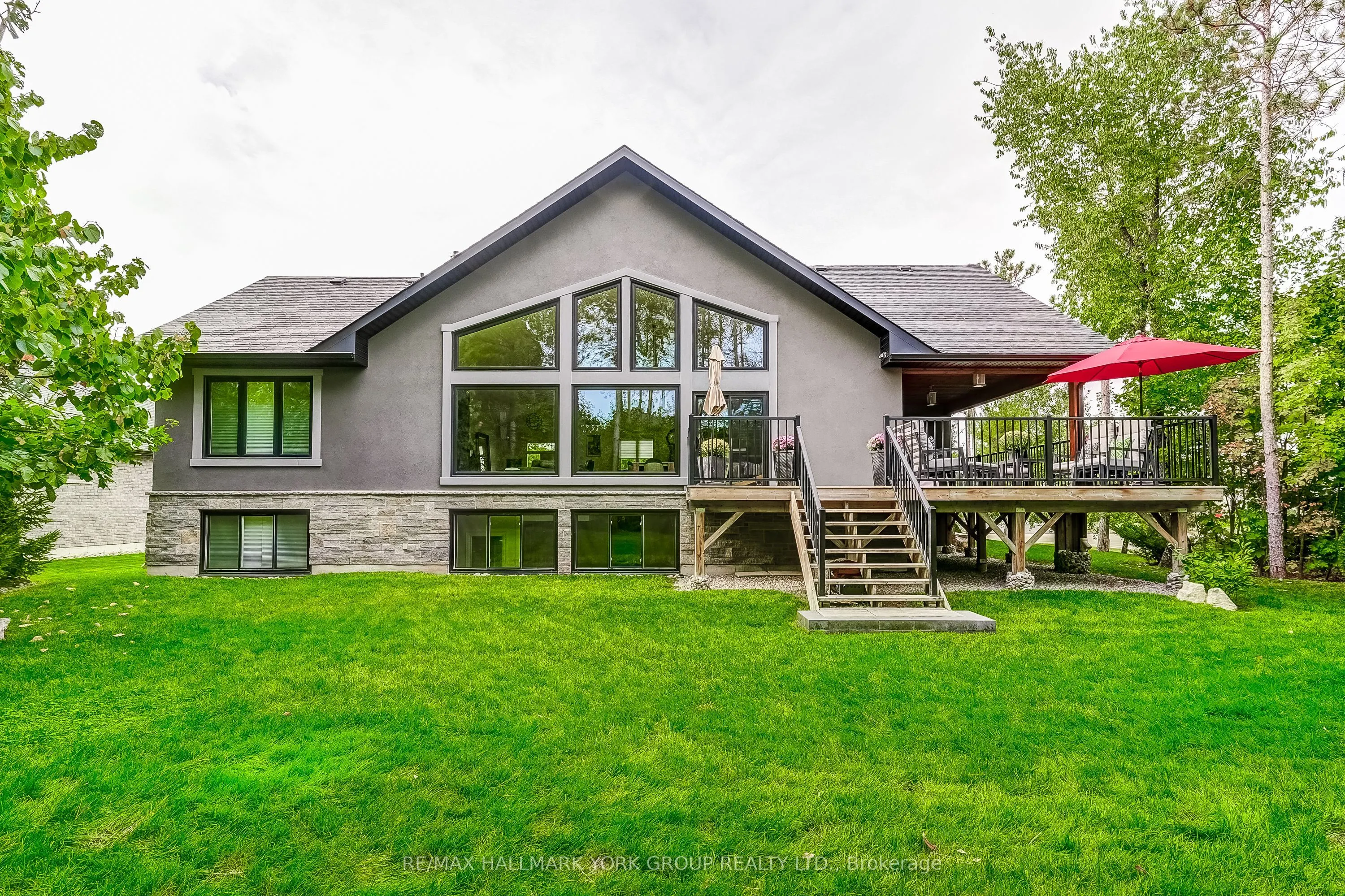 118 Mennill Drive