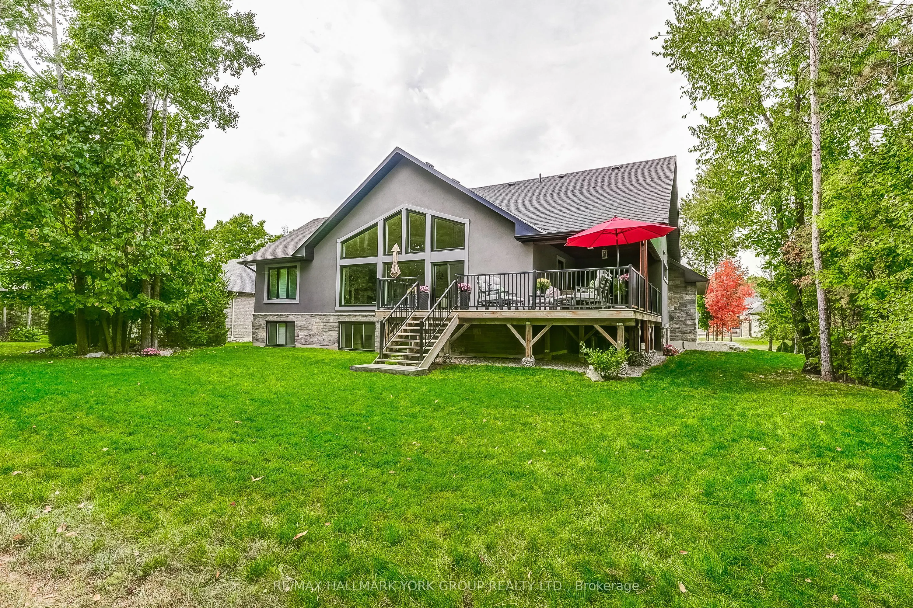 118 Mennill Drive