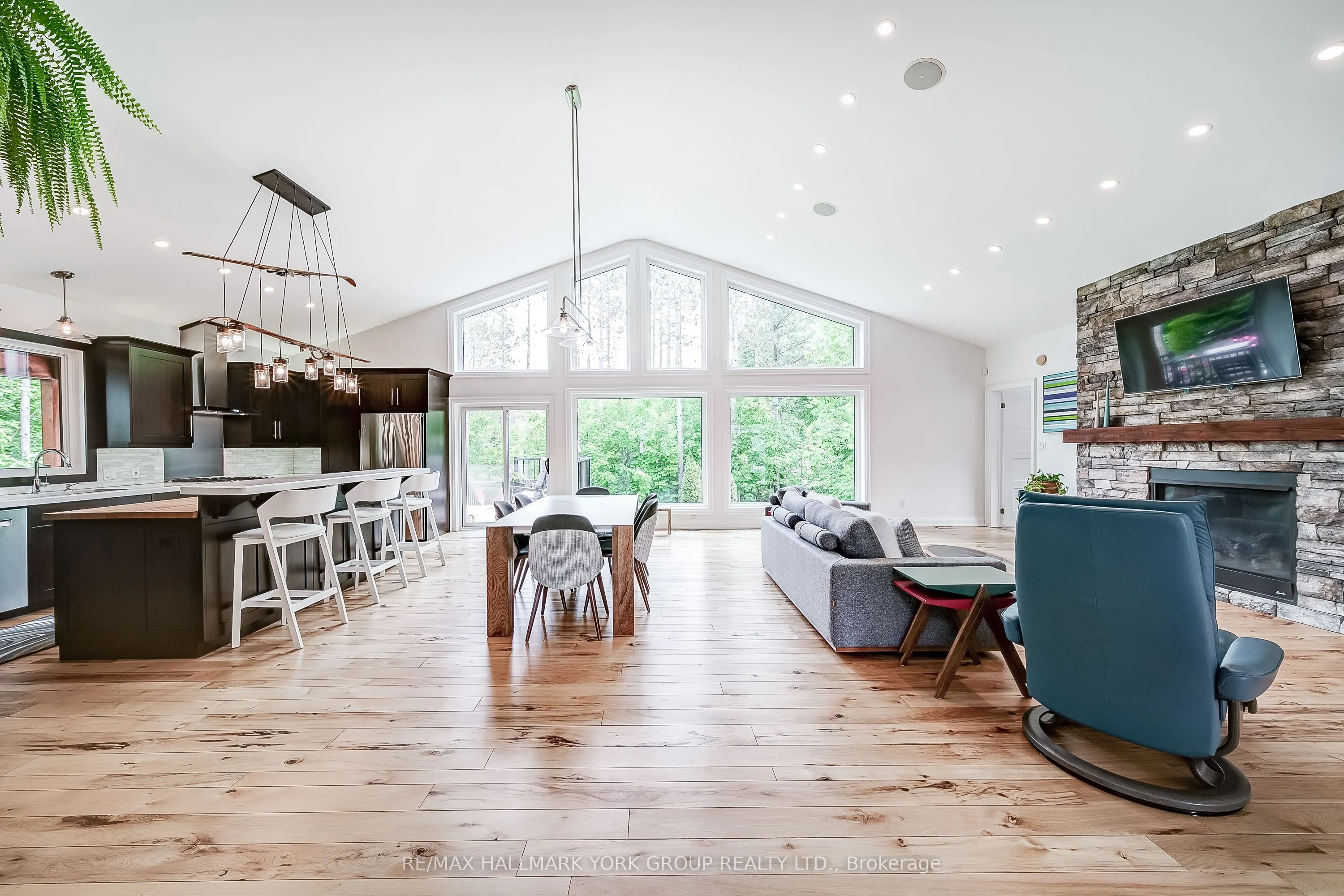 118 Mennill Drive