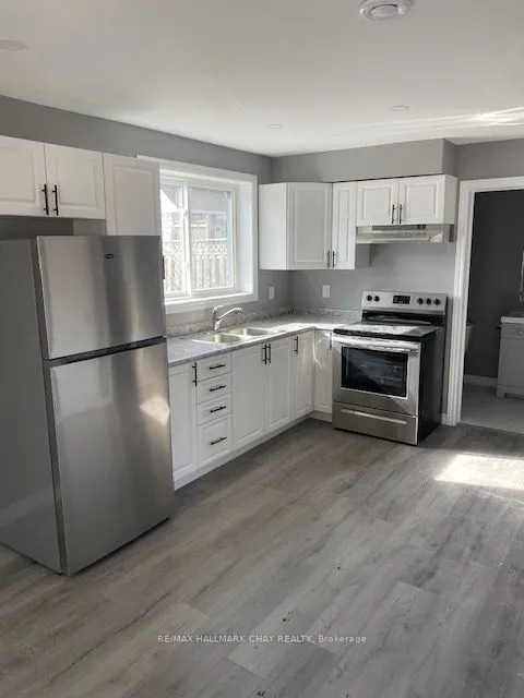 12 Dufferin Street, #Units 1 + 2 + Coach House