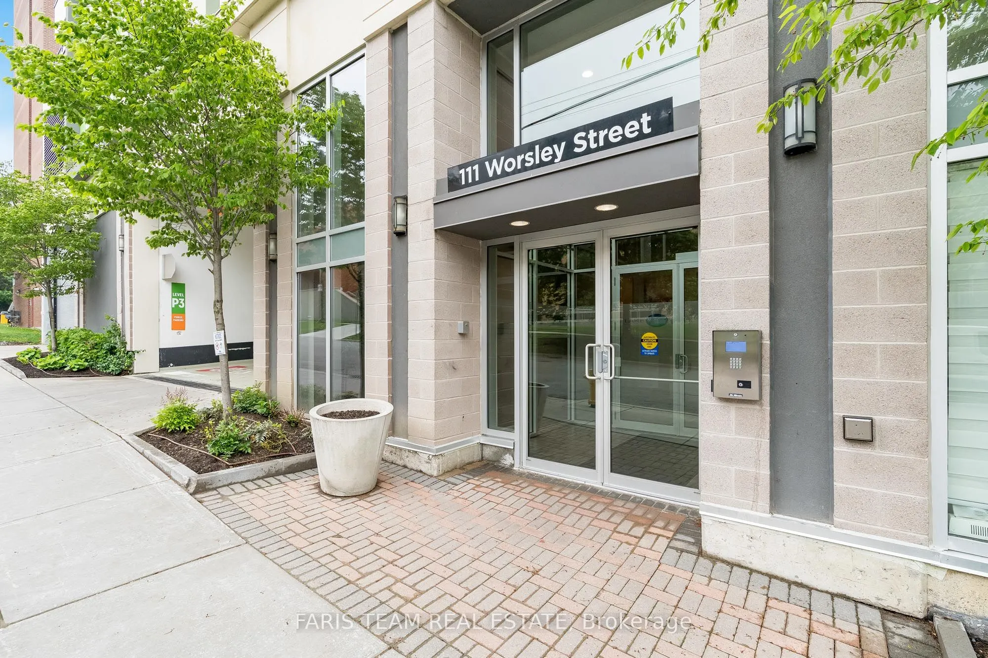 111 Worsley Street, #305