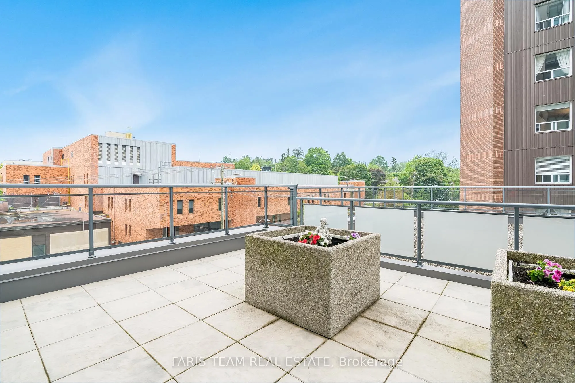111 Worsley Street, #305