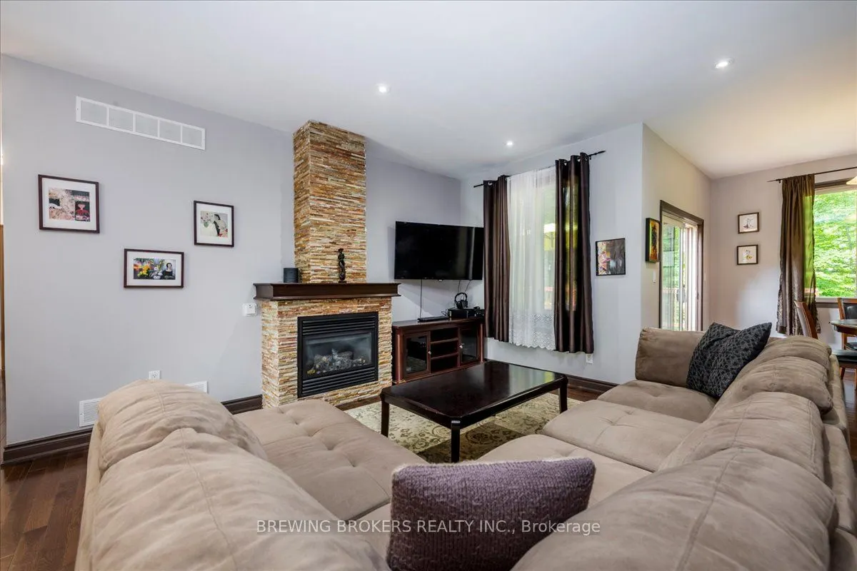 79 Forest Circle