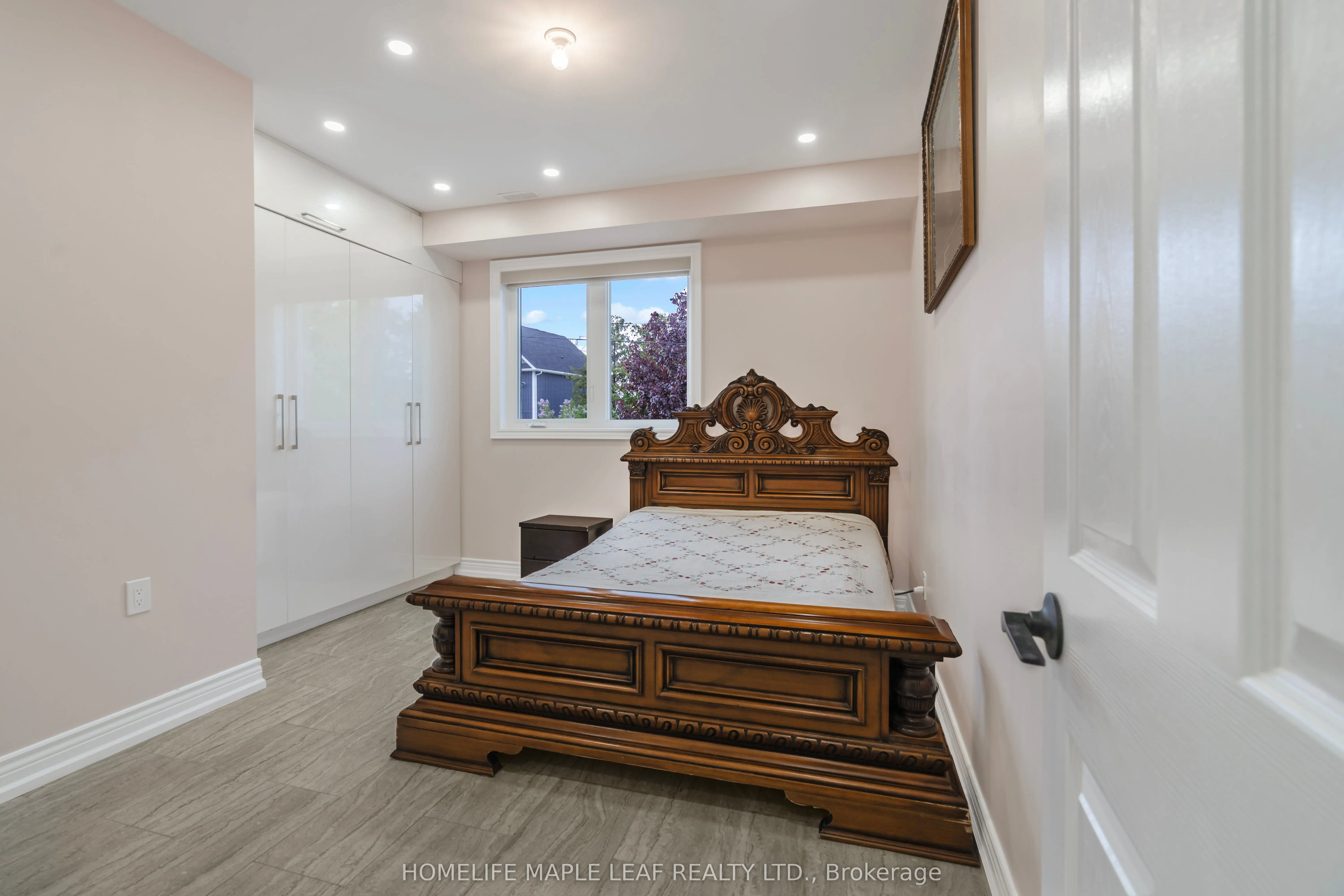 17 Middlebrook Road