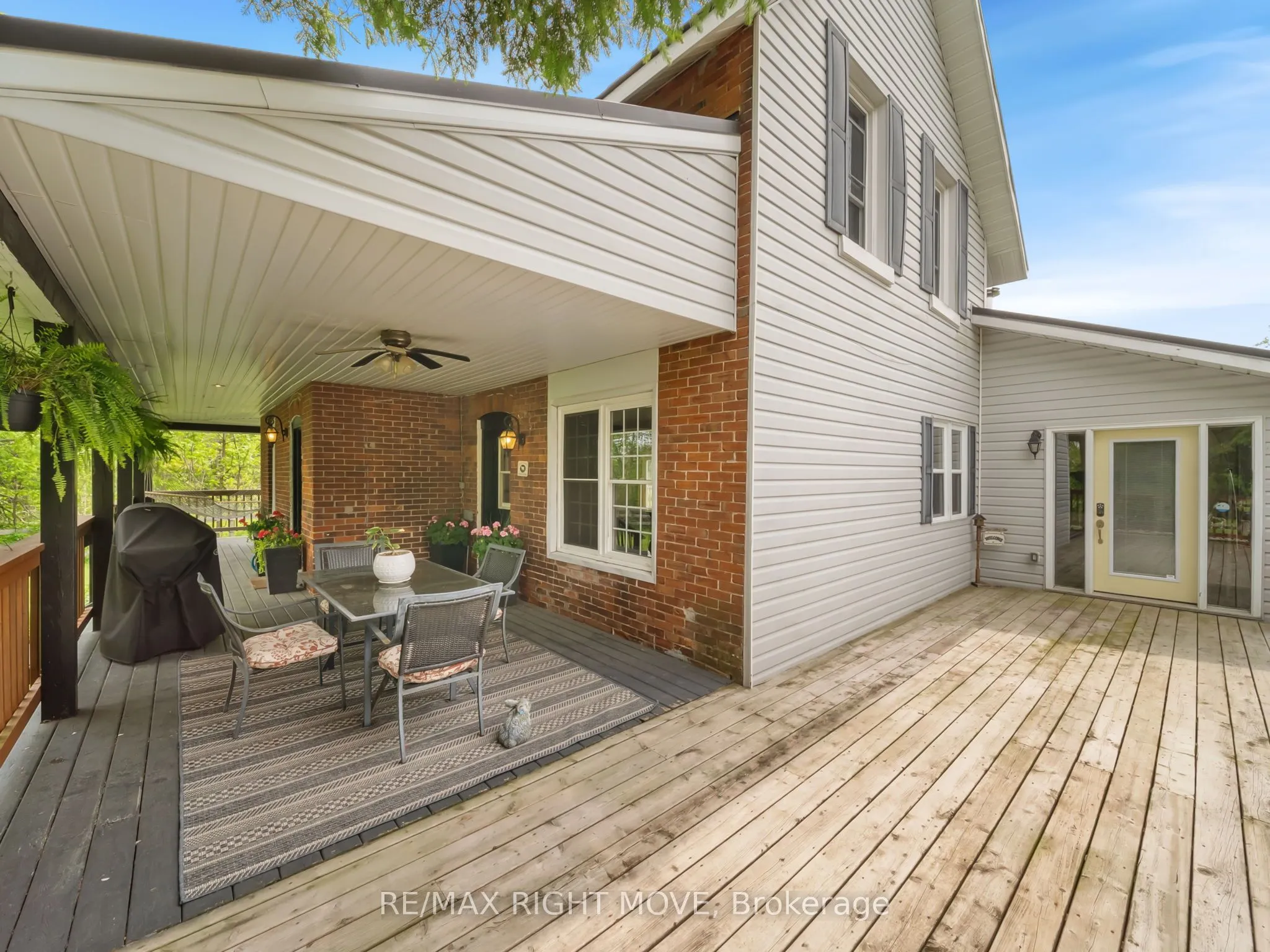3062 Townline Rr5 Townline