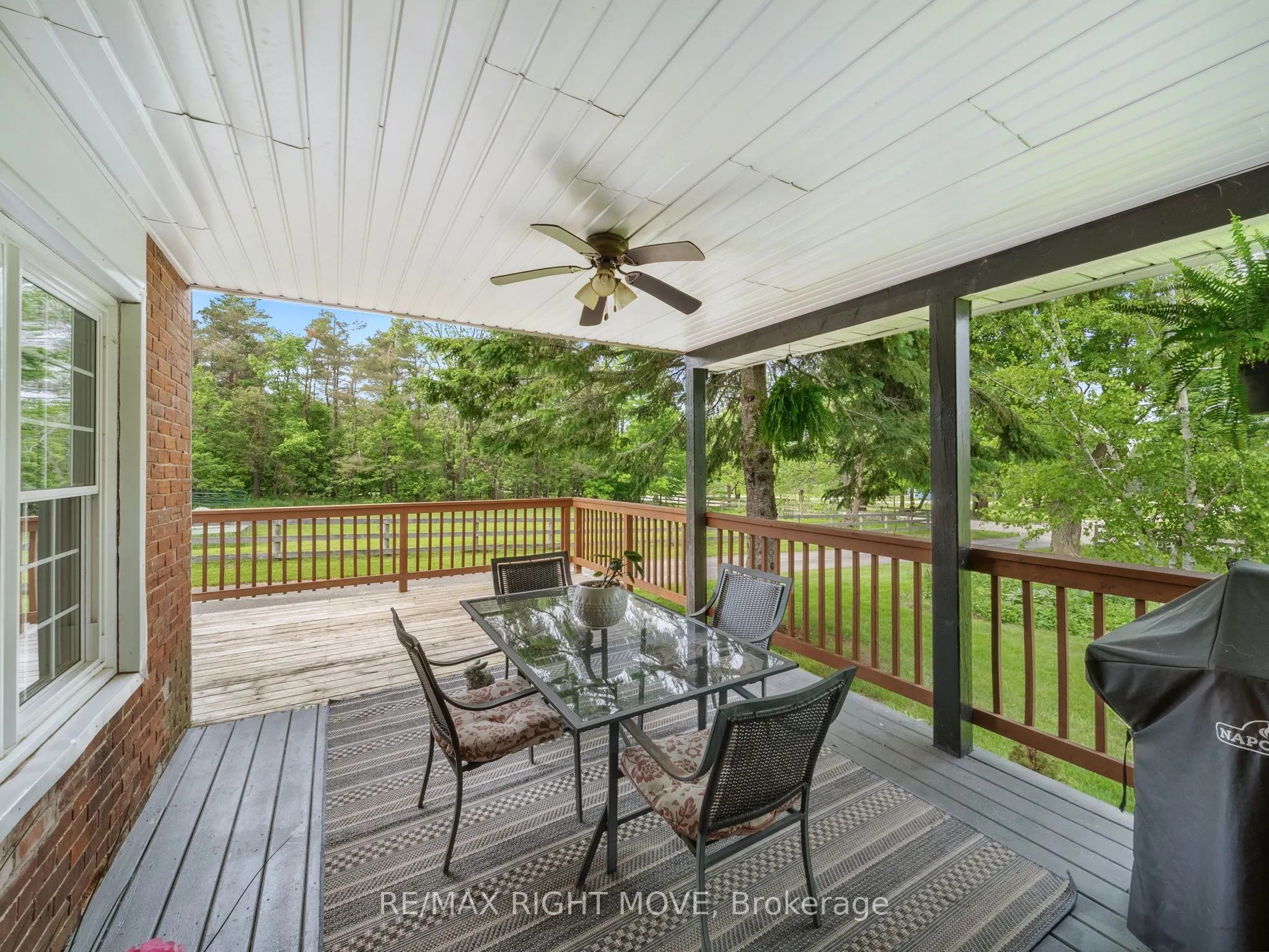 3062 Townline Rr5 Townline