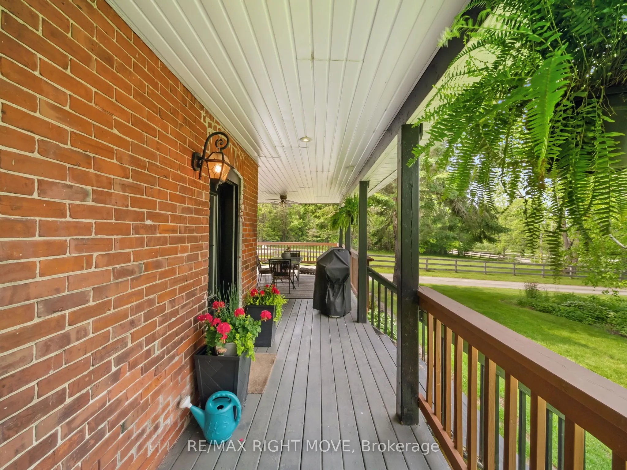 3062 Townline Rr5 Townline