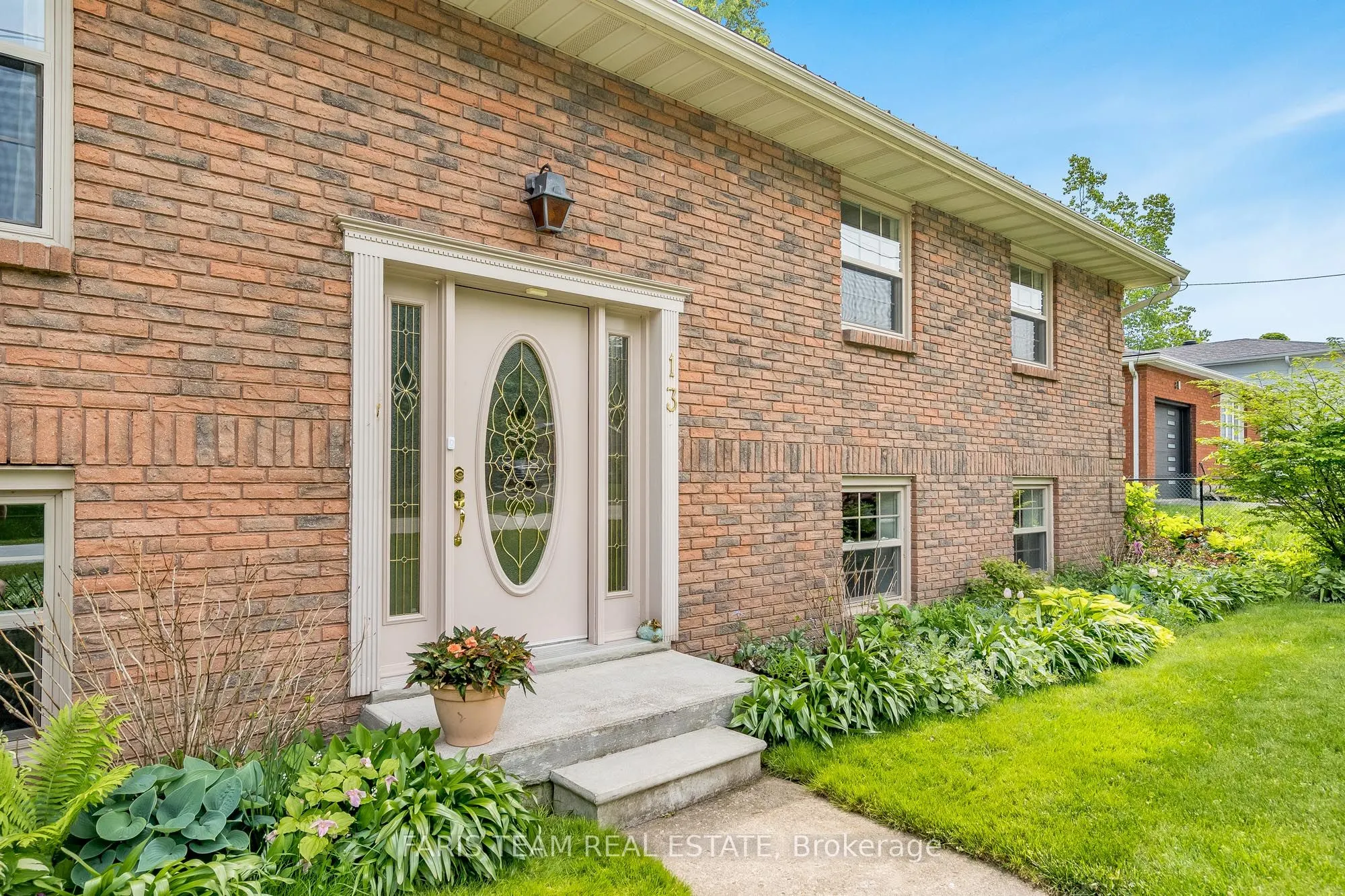 13 Jardine Crescent