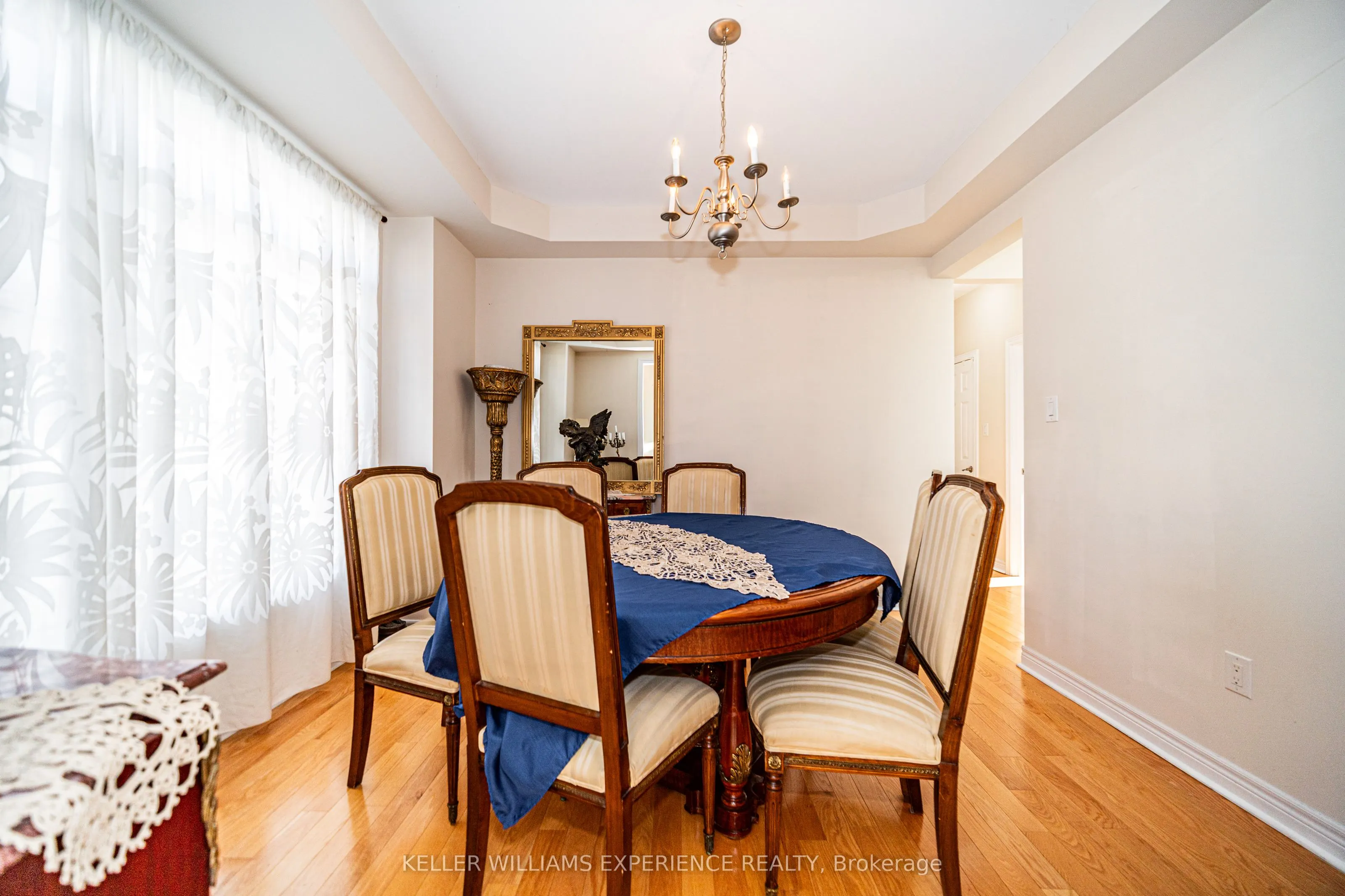 61 Riverwalk Place